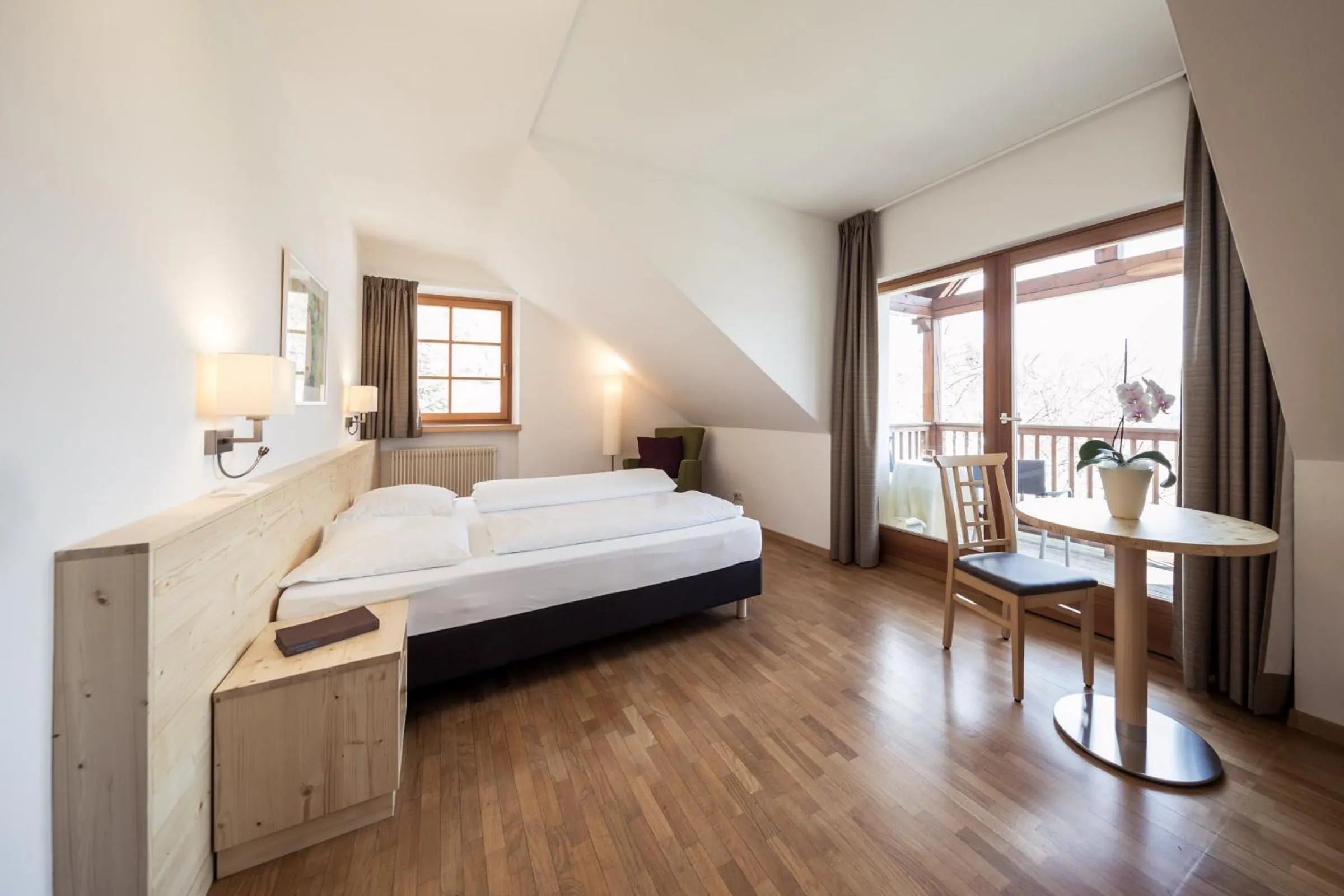 Photo of the whole room, Bed in Hotel Masatsch