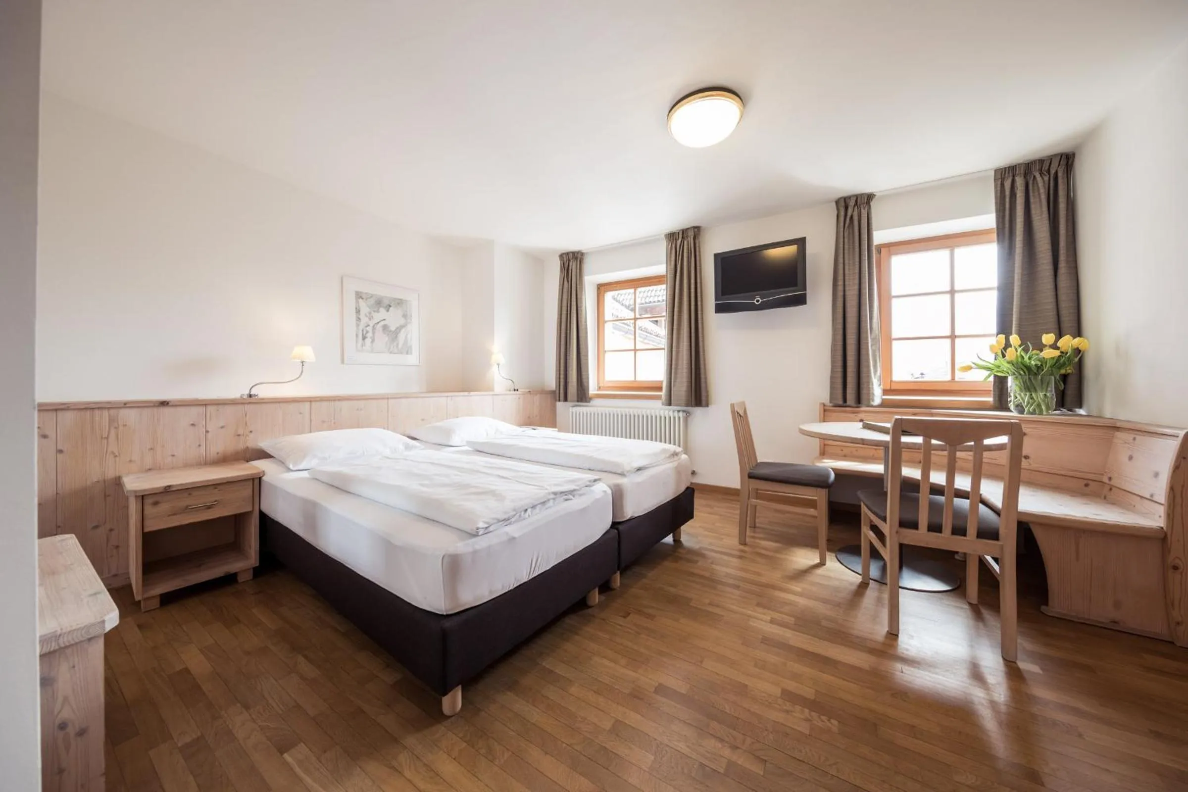 Photo of the whole room, Bed in Hotel Masatsch