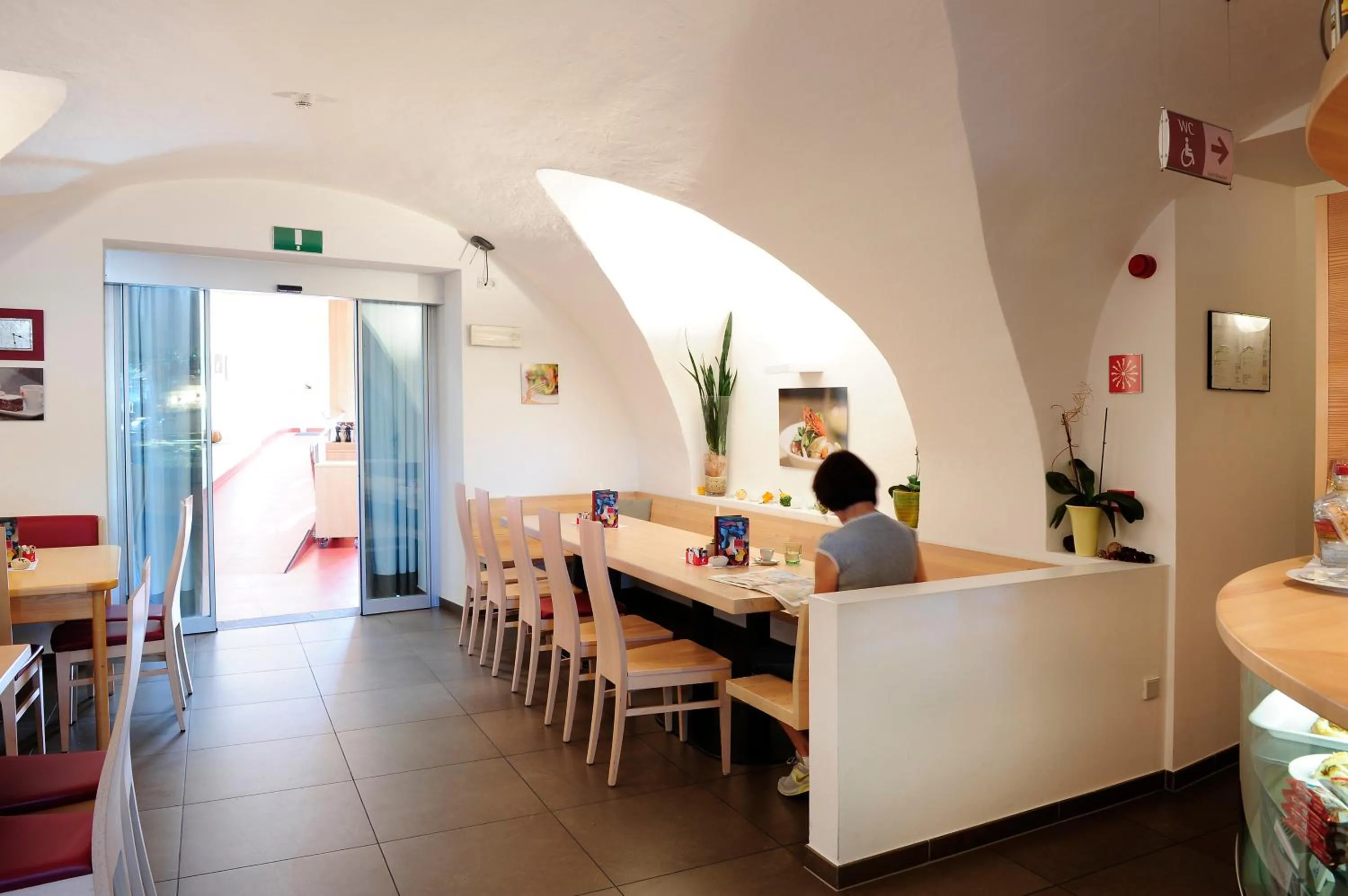 Restaurant/places to eat in Hotel Masatsch