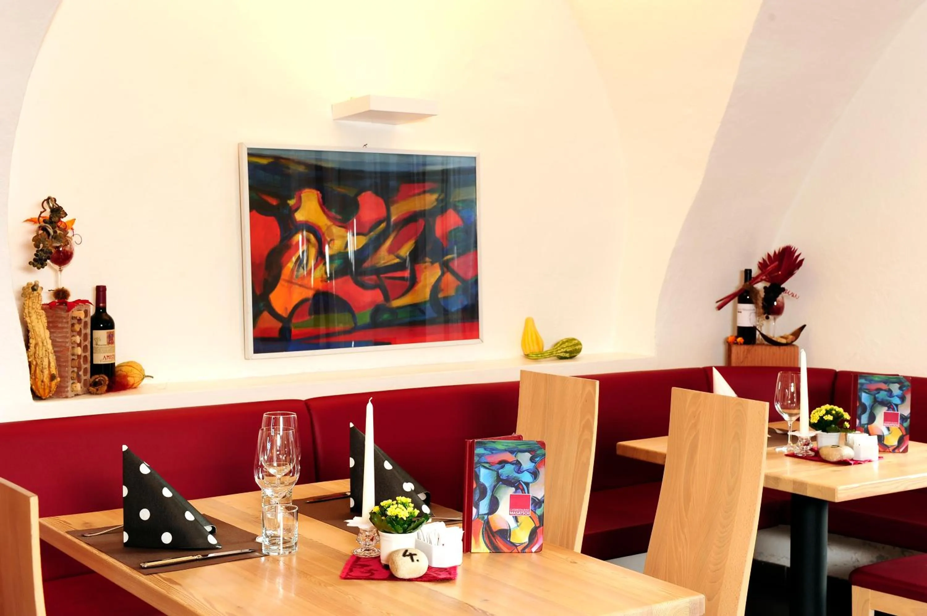 Restaurant/places to eat in Hotel Masatsch