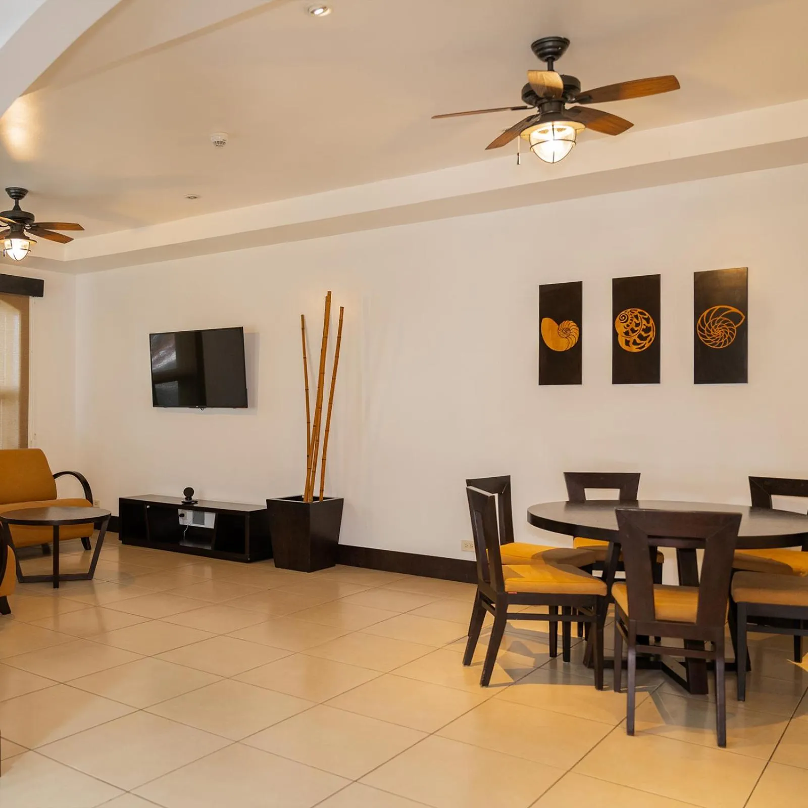 Communal lounge/ TV room in CC Beach Front Papagayo All Inclusive