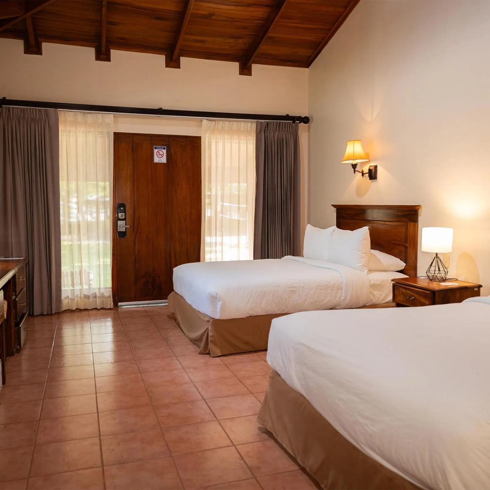 Bed in CC Beach Front Papagayo All Inclusive