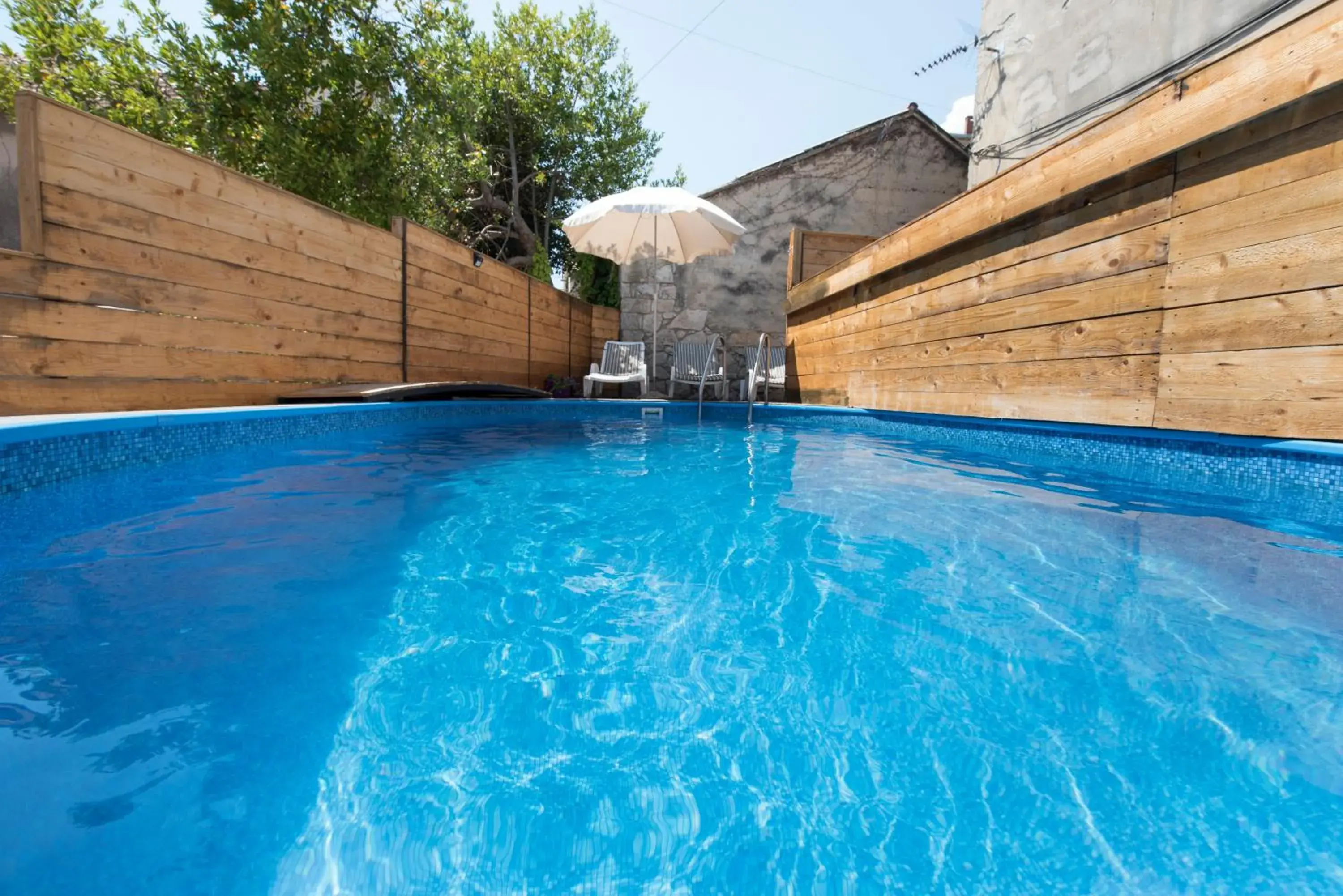 Apartment with Pool View in Elena Rooms Apartment with Pool View in Elena Rooms