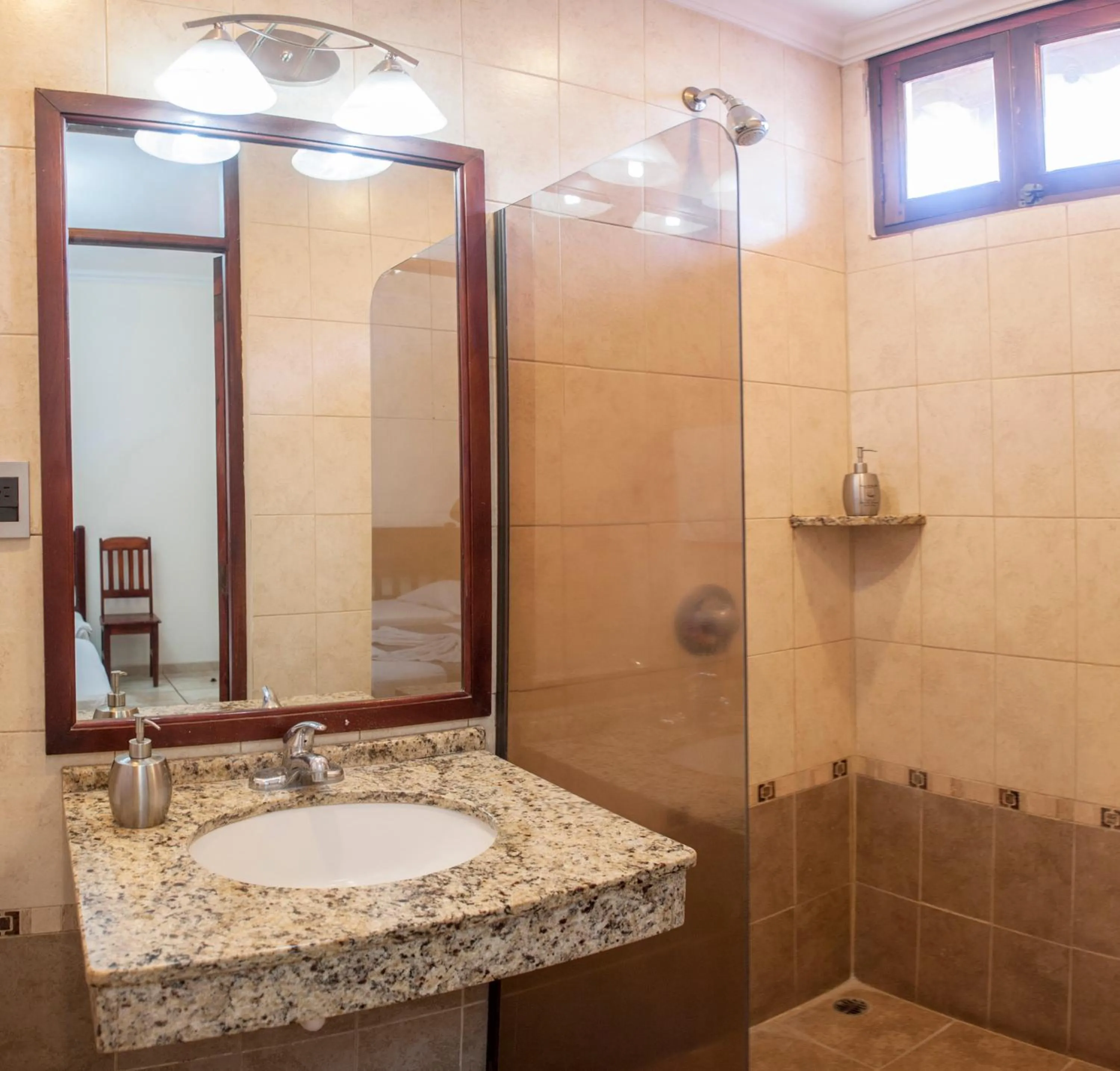 Bathroom in El Almirante