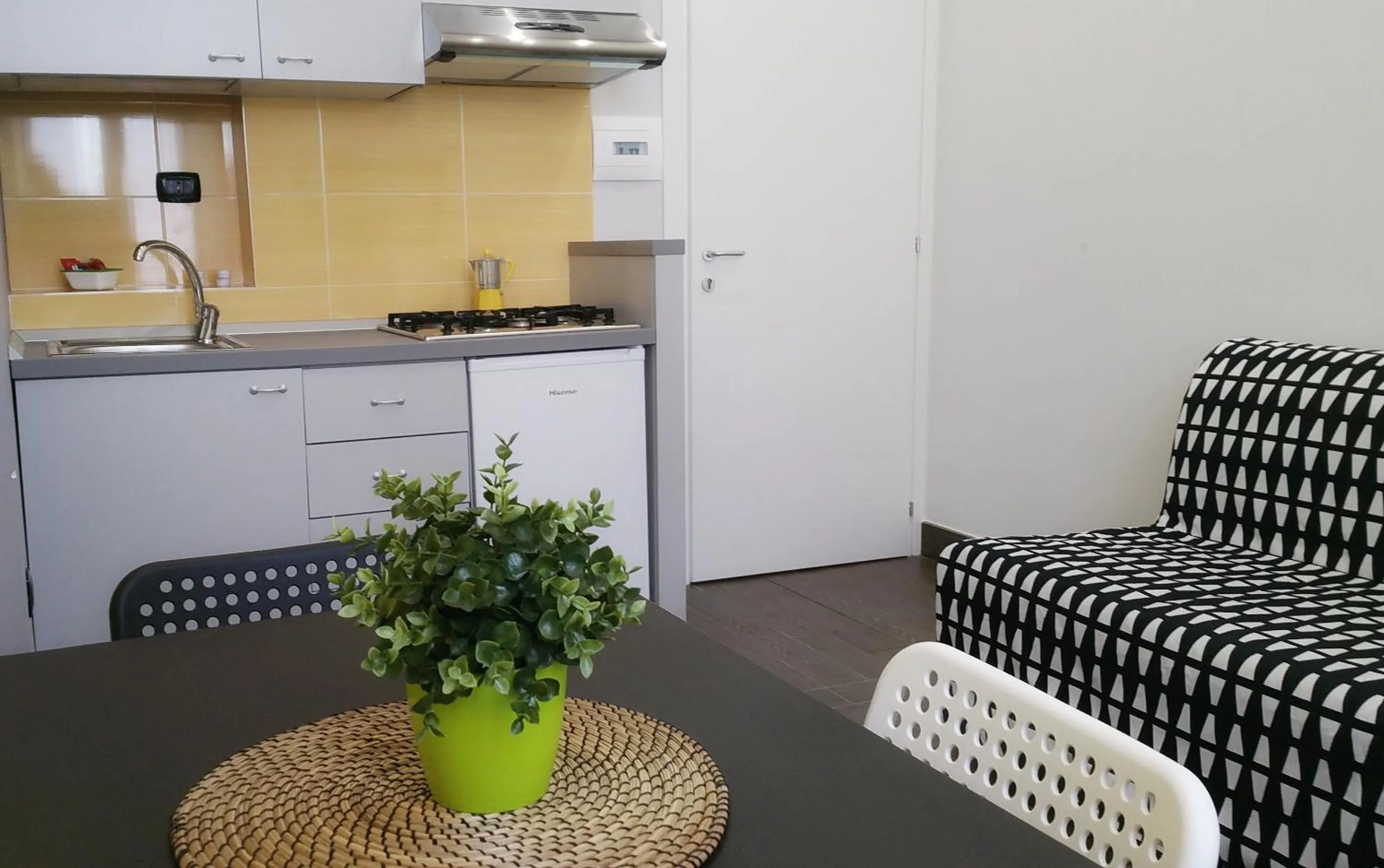 Family Suite with Balcony in Centro Storico - Fermata MONTESANTO