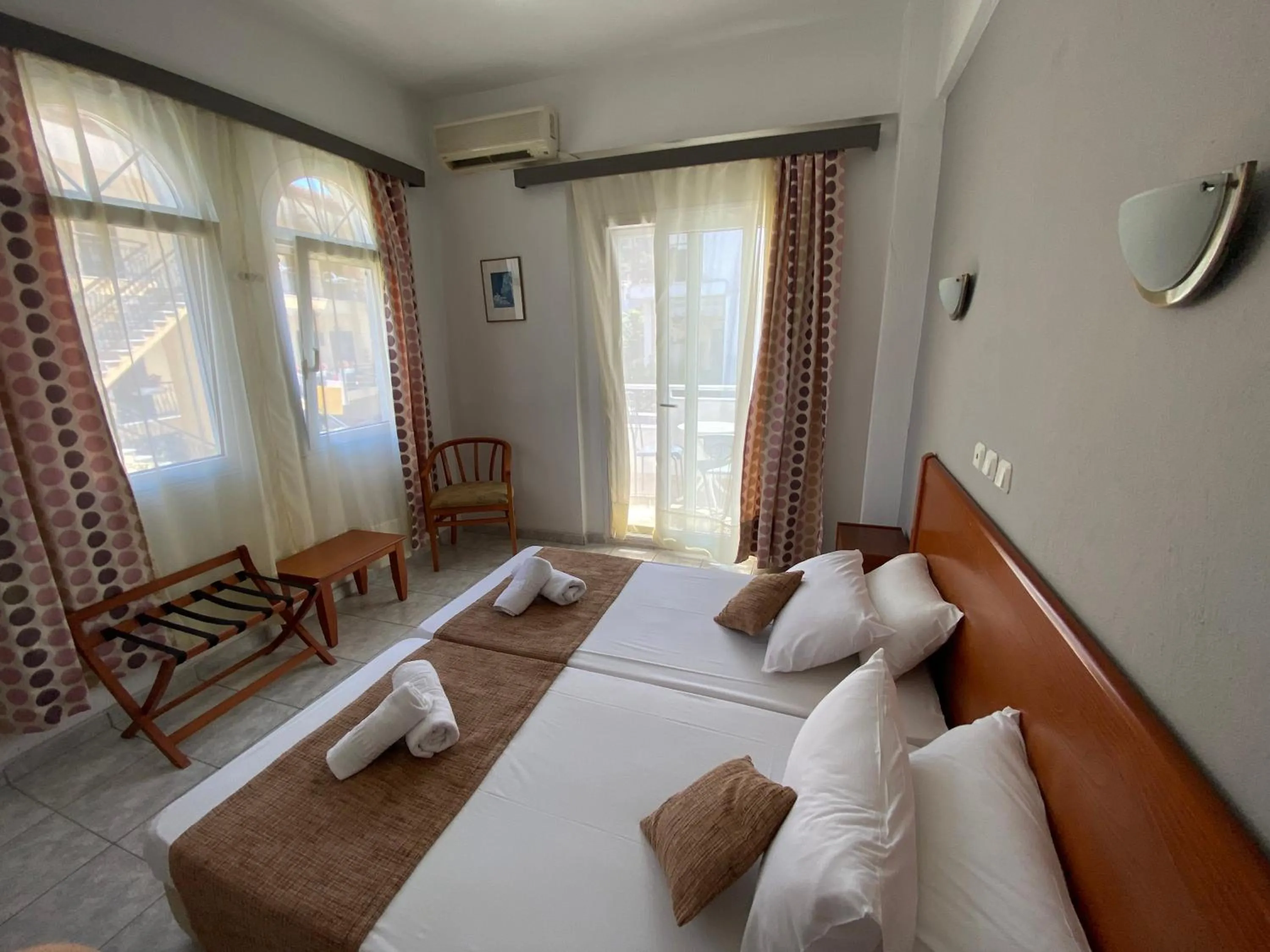 Photo of the whole room in Hotel Pighi