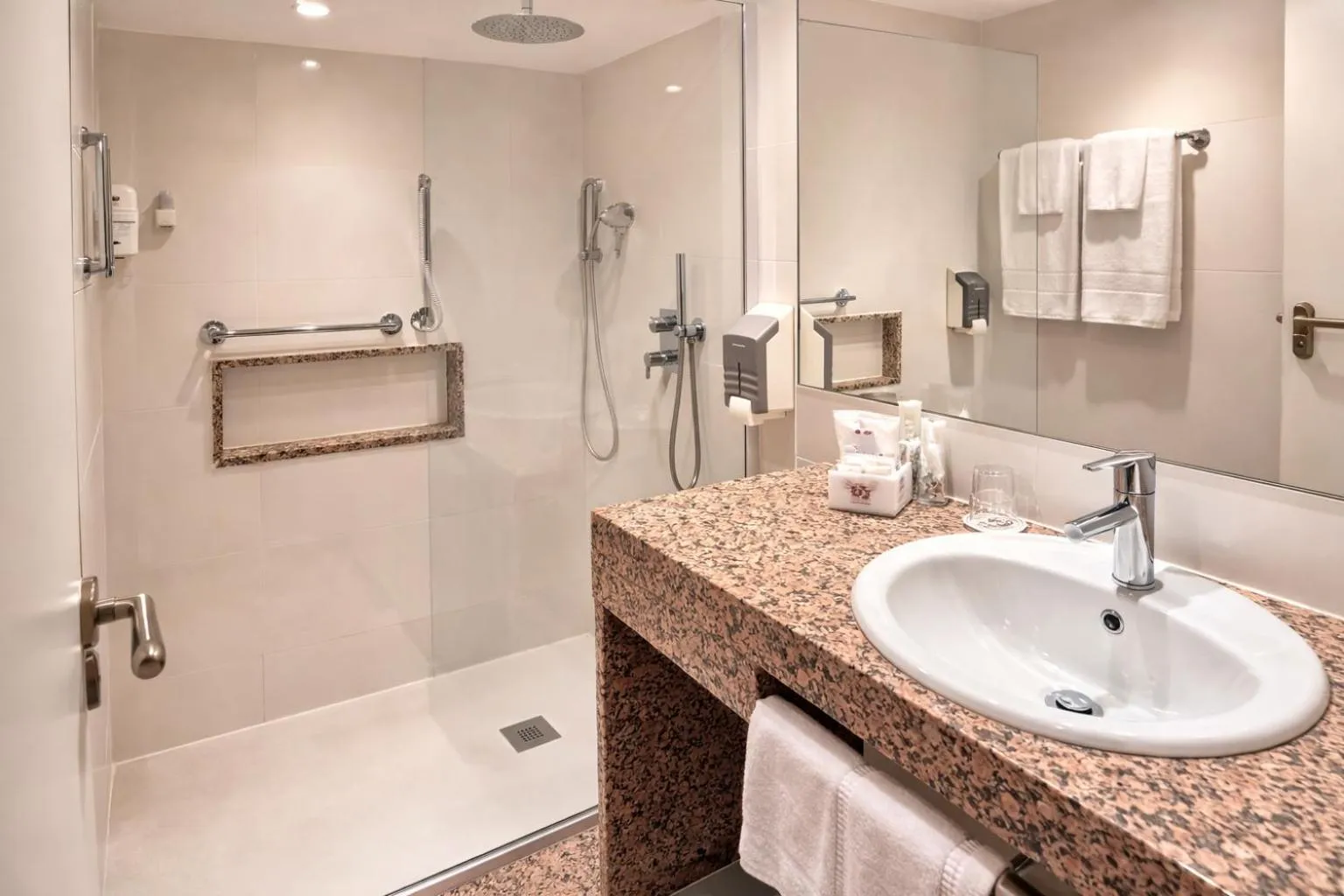 Bathroom in Hotel Boa - Vista