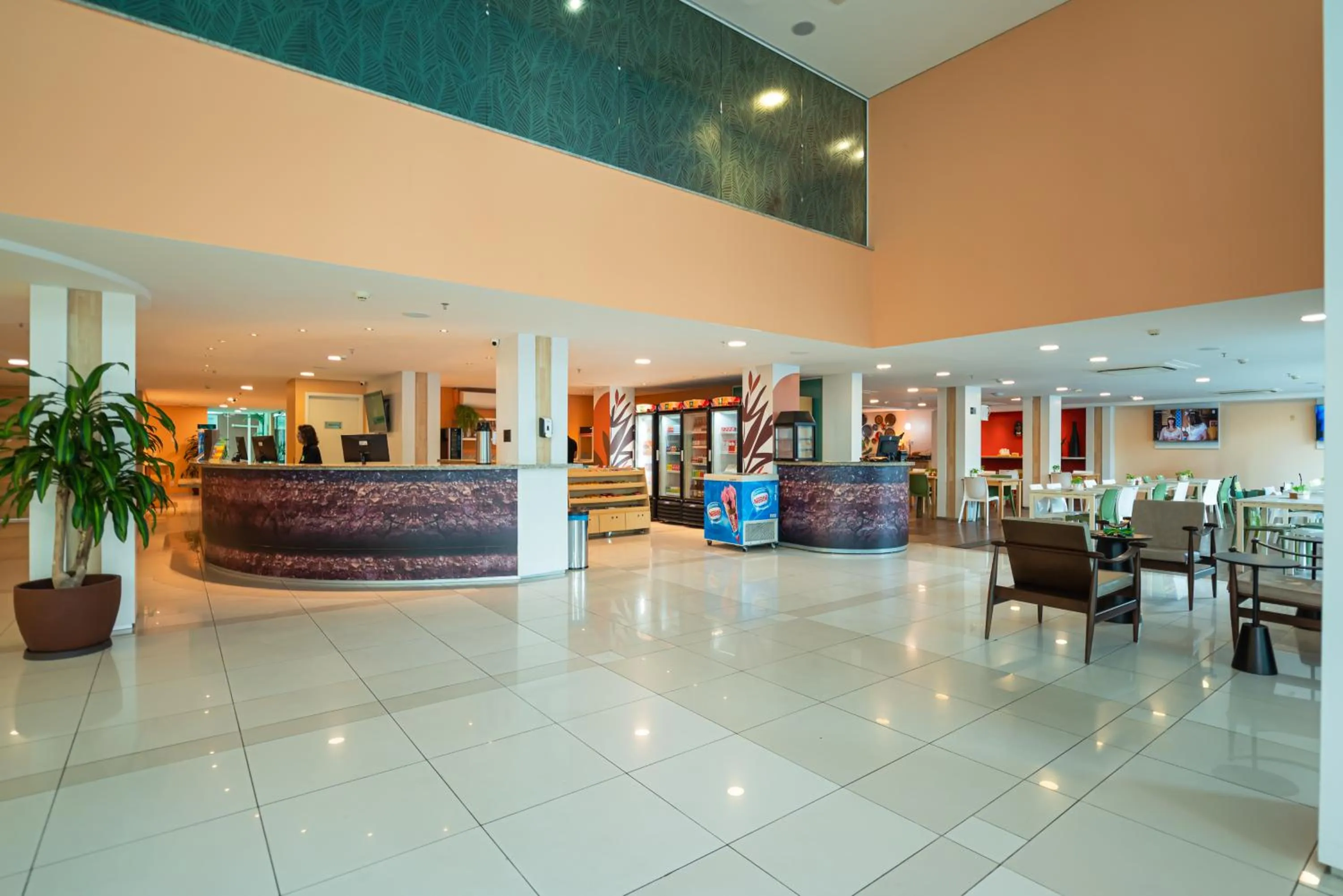 Lobby or reception in ibis Styles Manaus