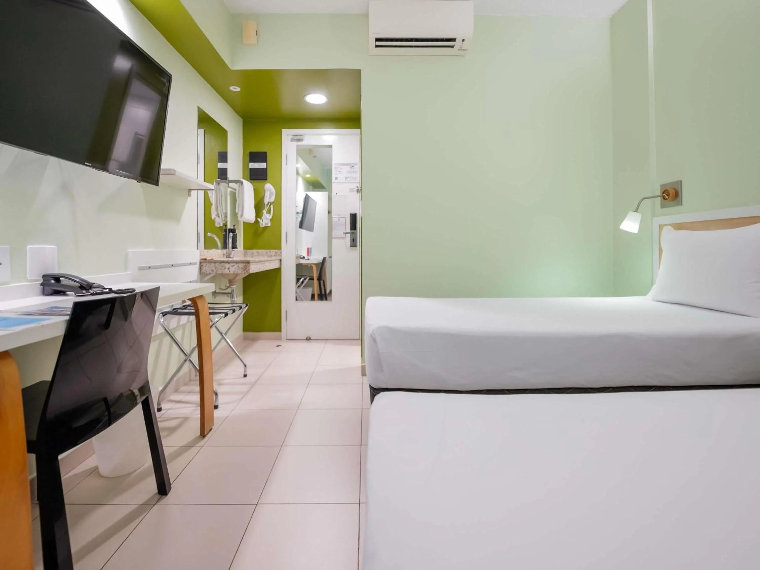 Bedroom, Bed in ibis Styles Manaus