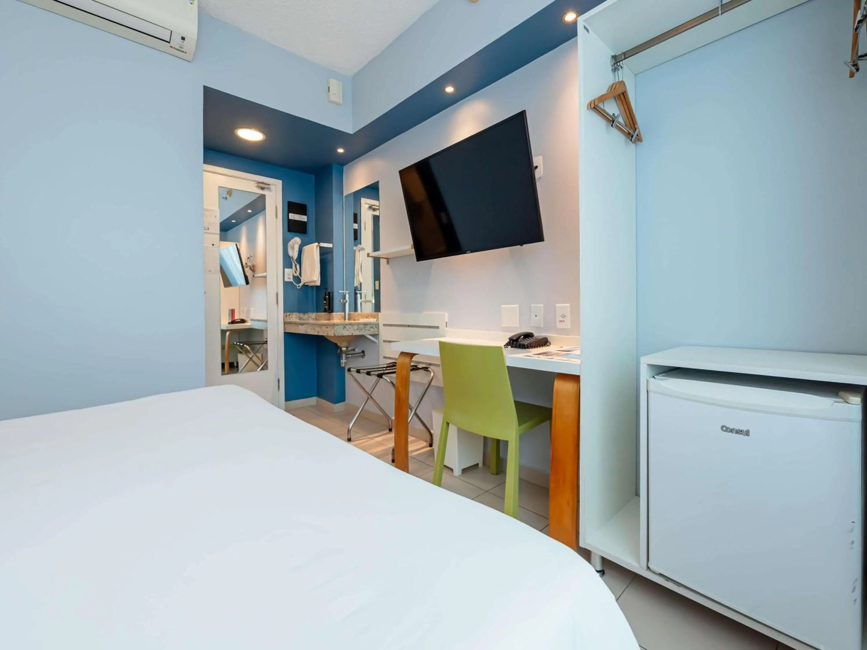 Bedroom, Bed in ibis Styles Manaus