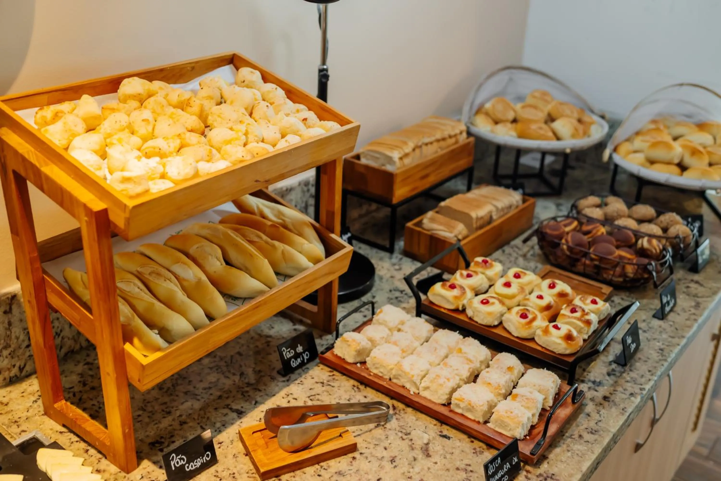 Buffet breakfast in ibis Styles Manaus