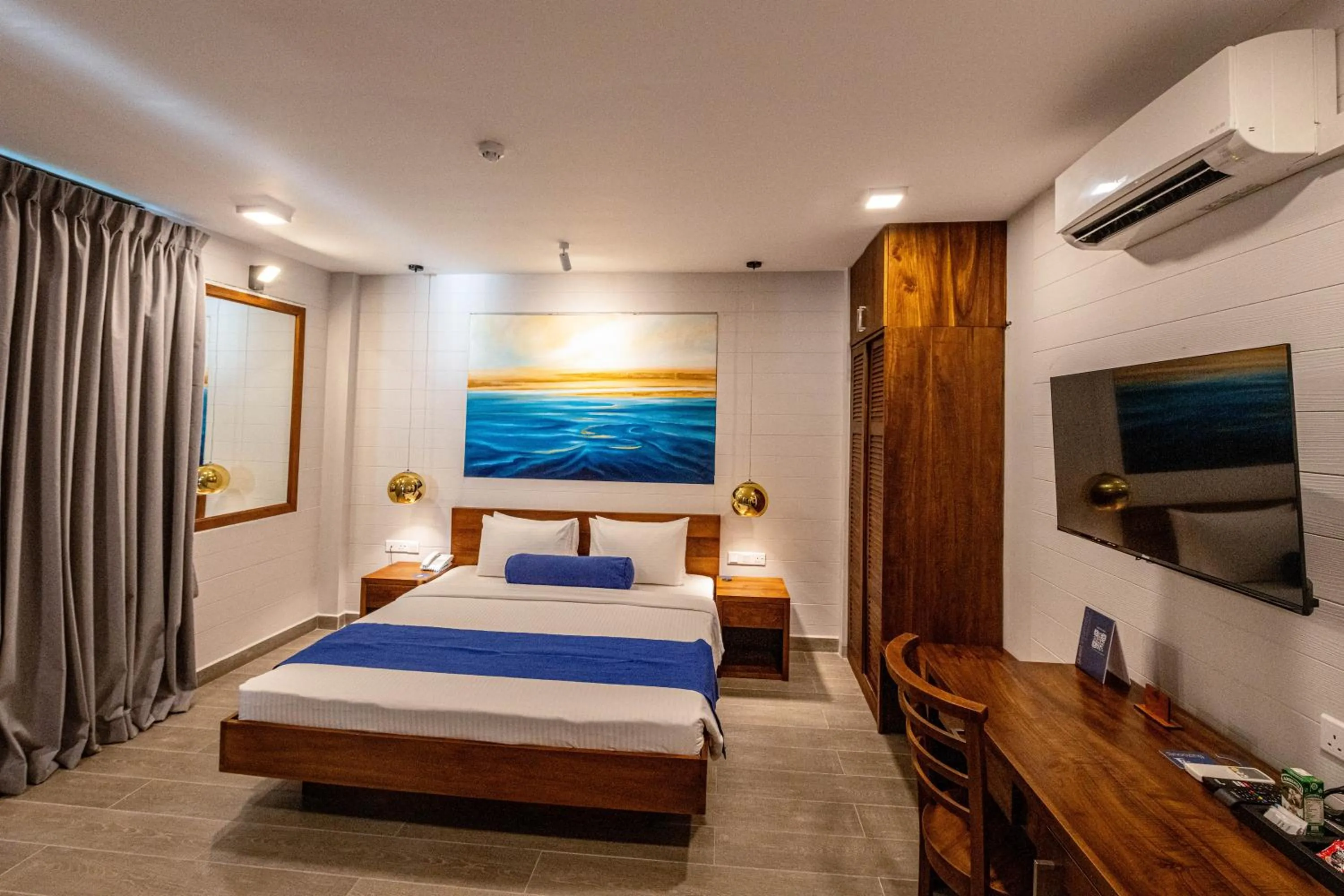 Photo of the whole room, Bed in Agnus Unawatuna