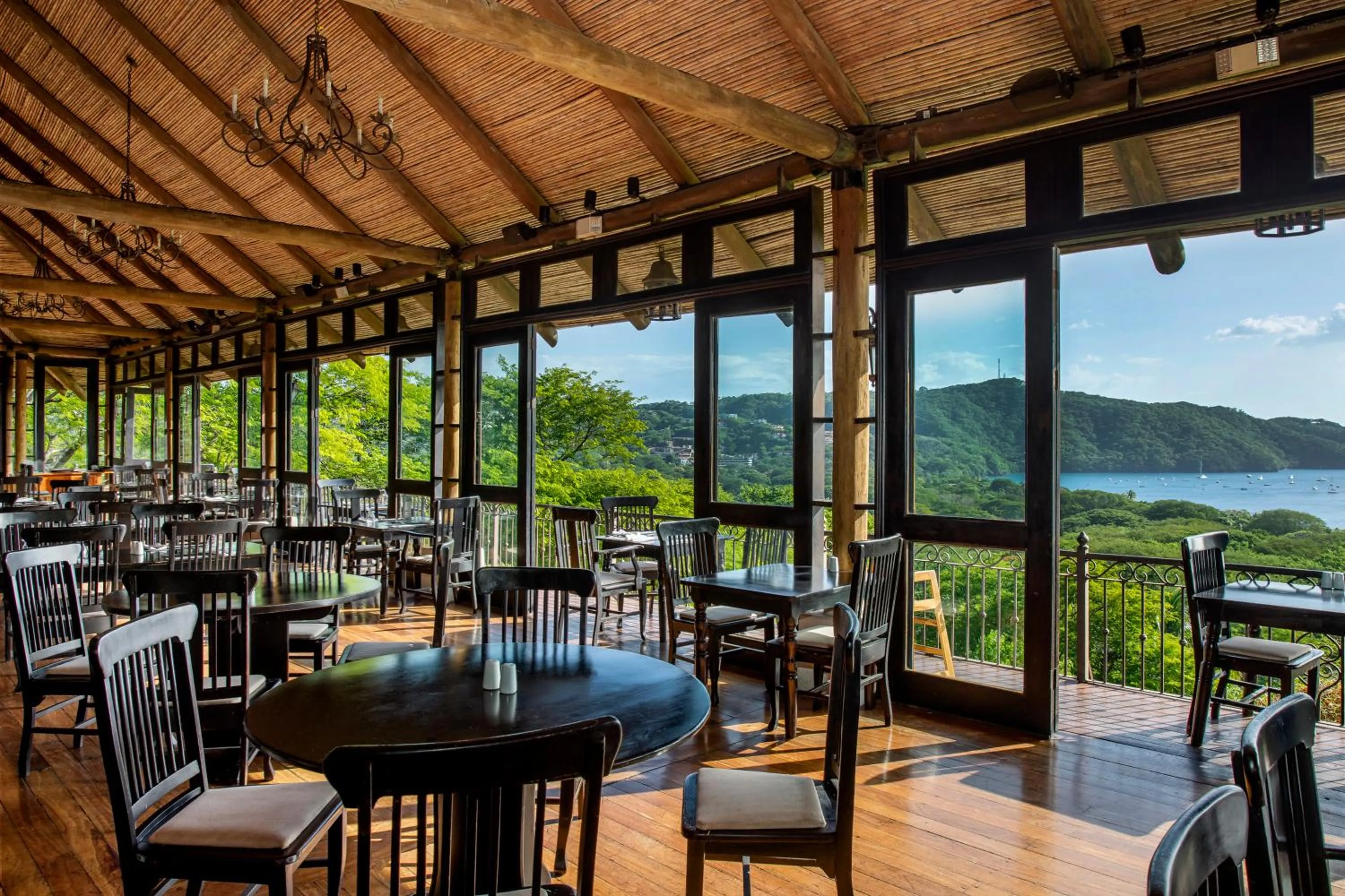 Restaurant/places to eat in Villas Sol Beach Resort