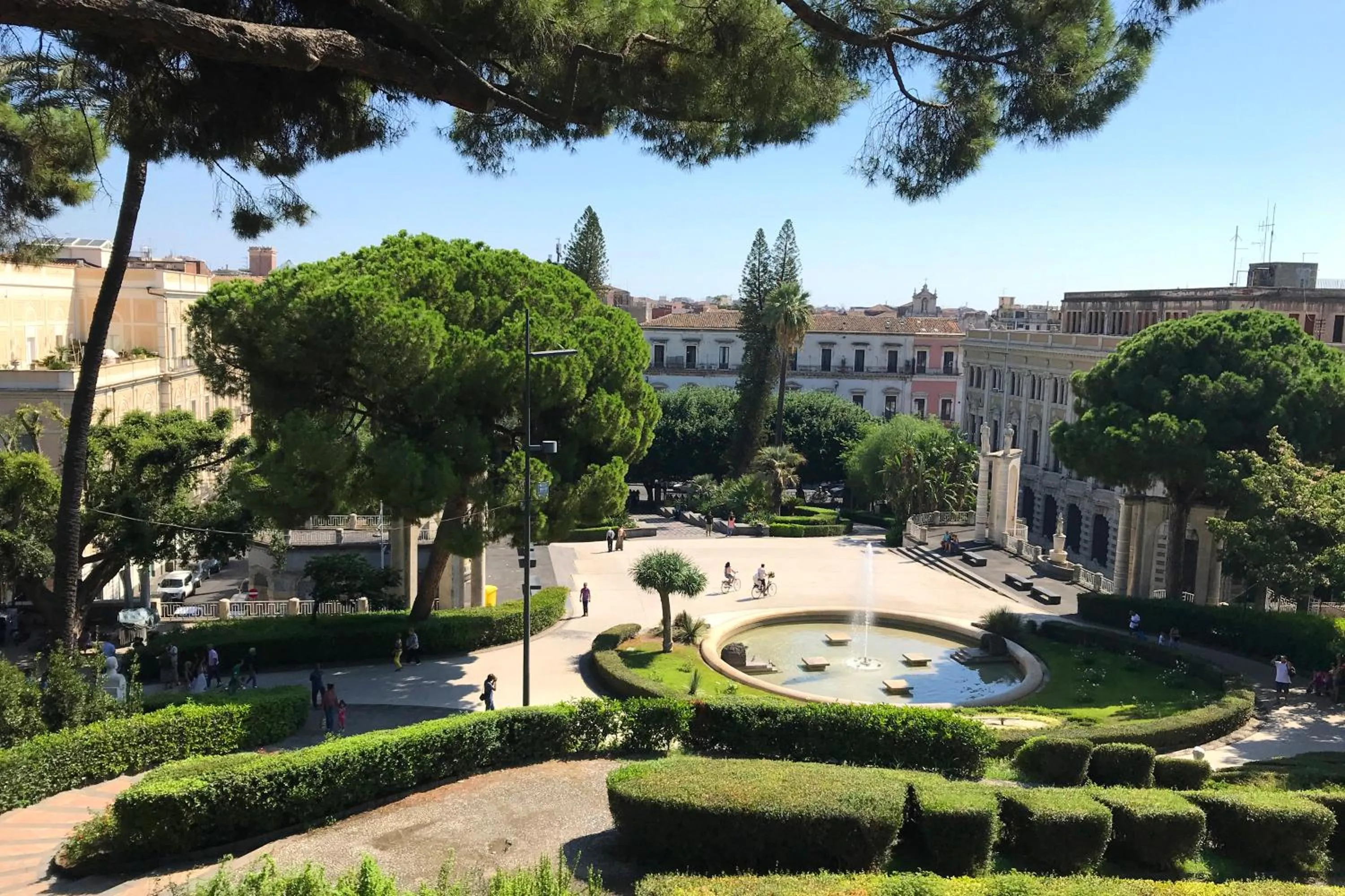 Neighbourhood in Khome Rooms & Apartment