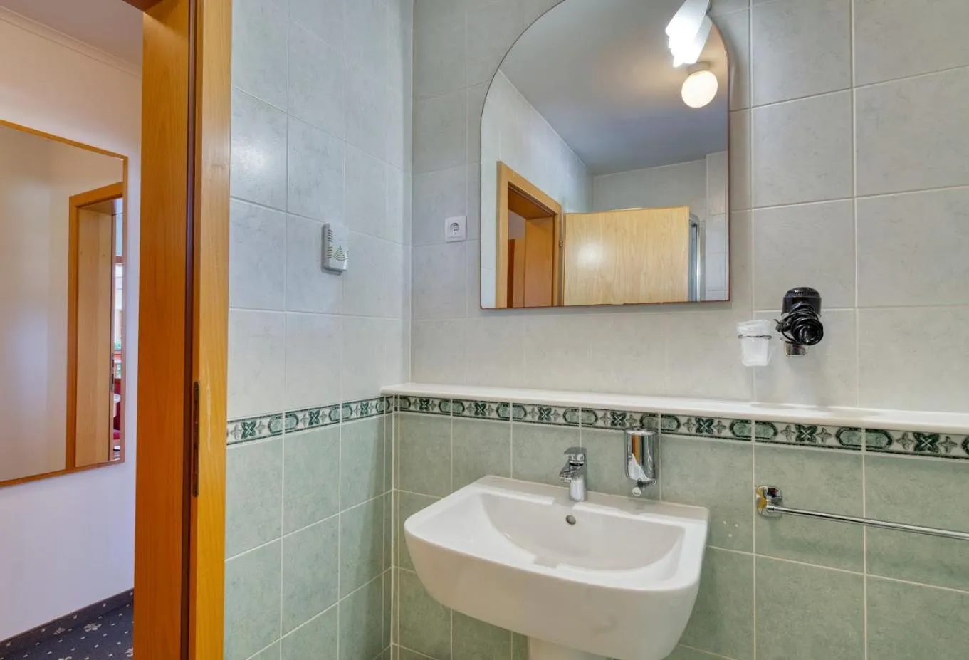 Property building in Garni Hotel Zvon