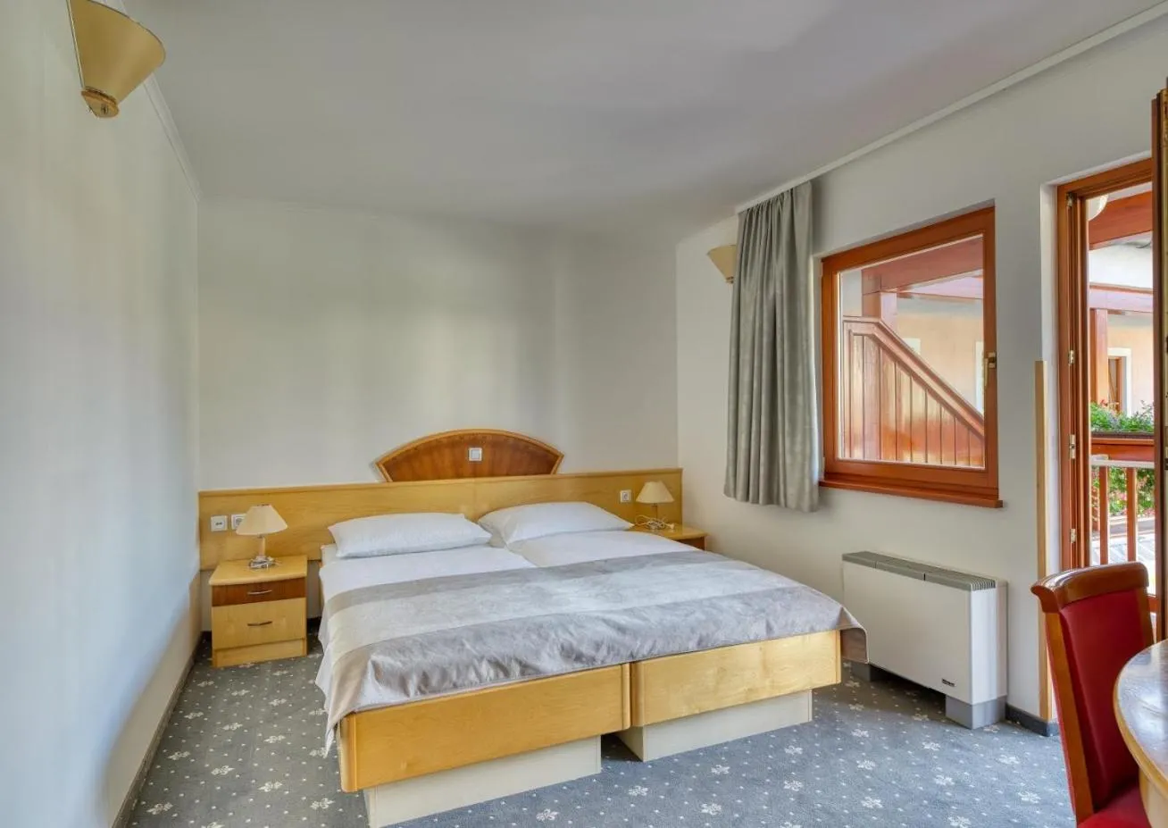 Bedroom, Bed in Garni Hotel Zvon