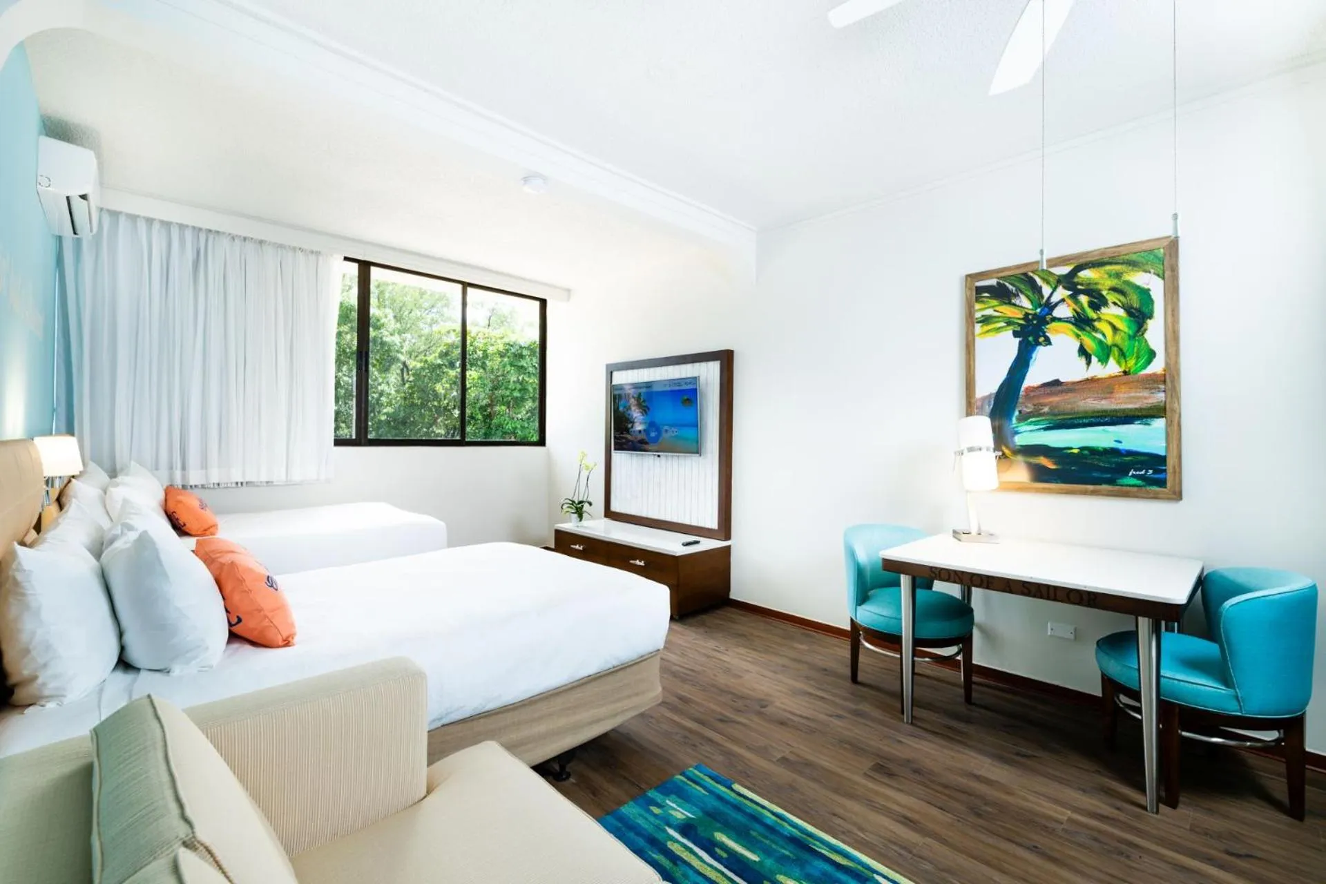TV and multimedia, Bed in Margaritaville Beach Resort Playa Flamingo