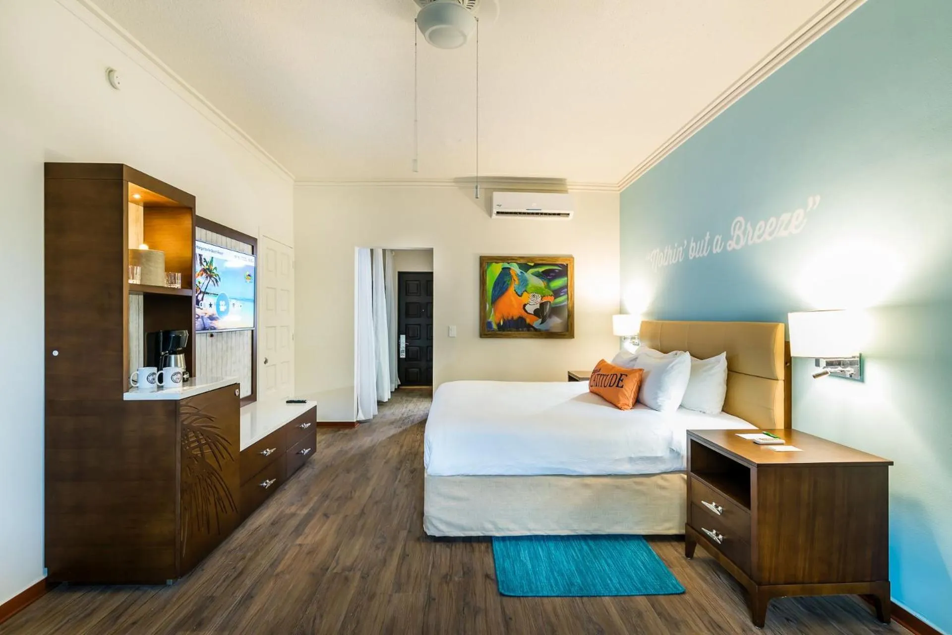 Bedroom, Bed in Margaritaville Beach Resort Playa Flamingo