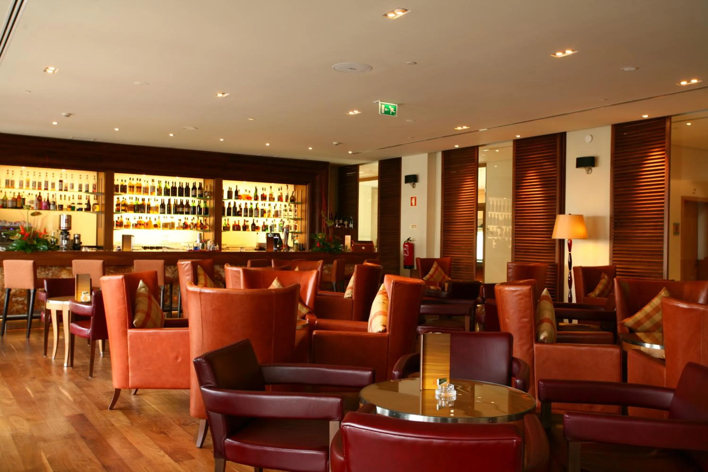 Lounge or bar in As Cascatas Golf Resort & Spa