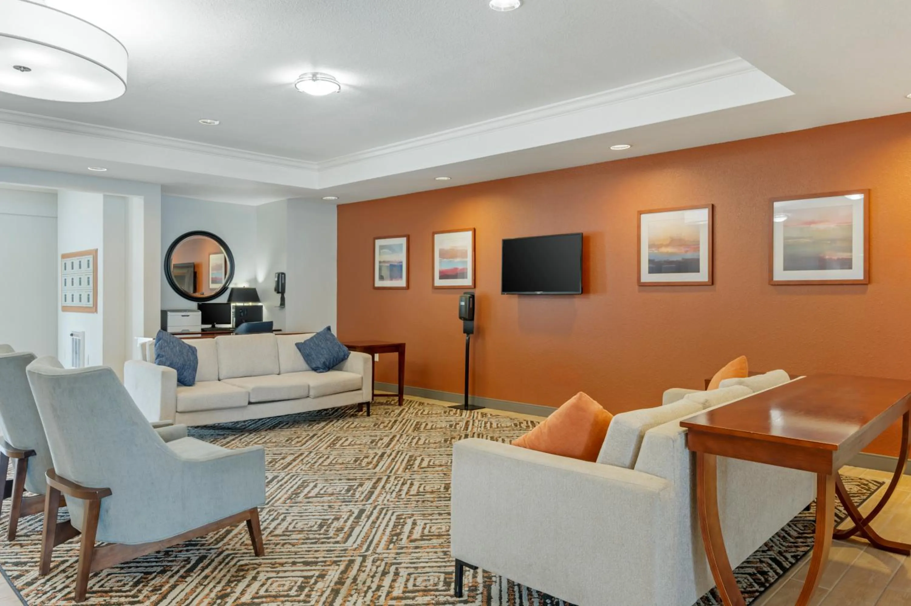 Lobby or reception in Candlewood Suites Indianapolis East by IHG