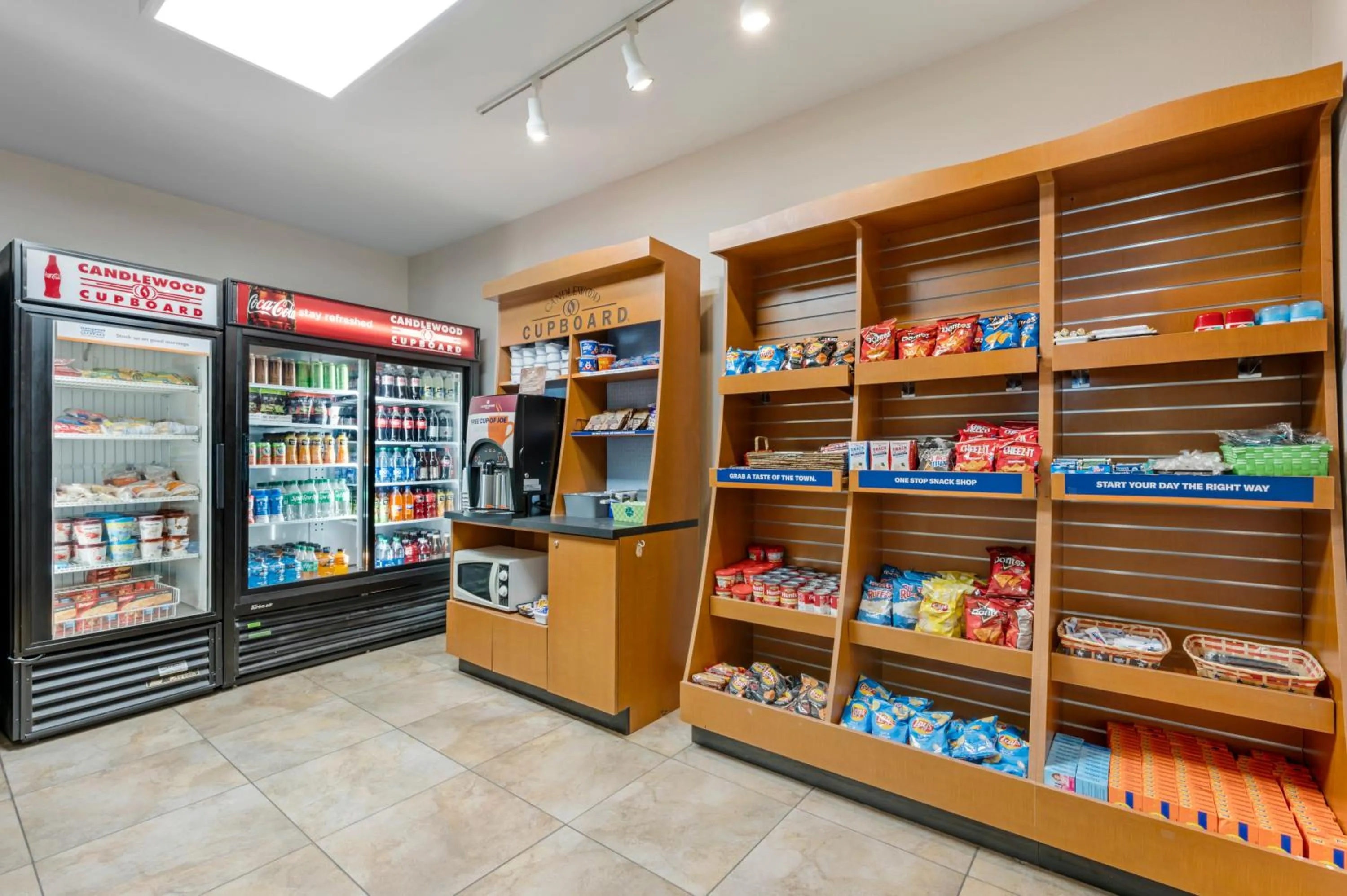 Area and facilities in Candlewood Suites Indianapolis East by IHG