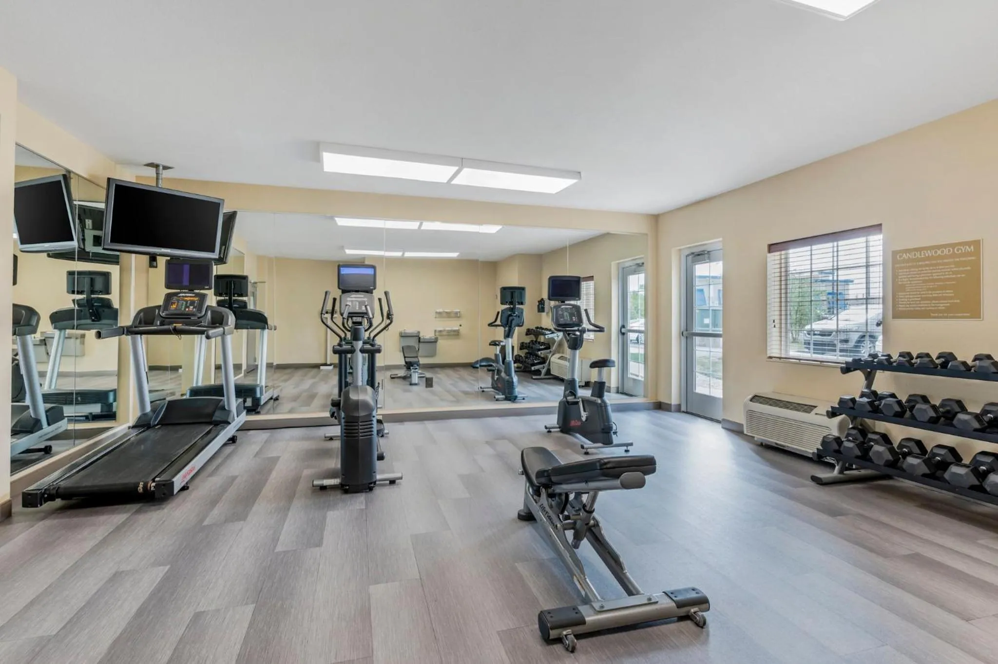 Spa and wellness centre/facilities in Candlewood Suites Indianapolis East by IHG