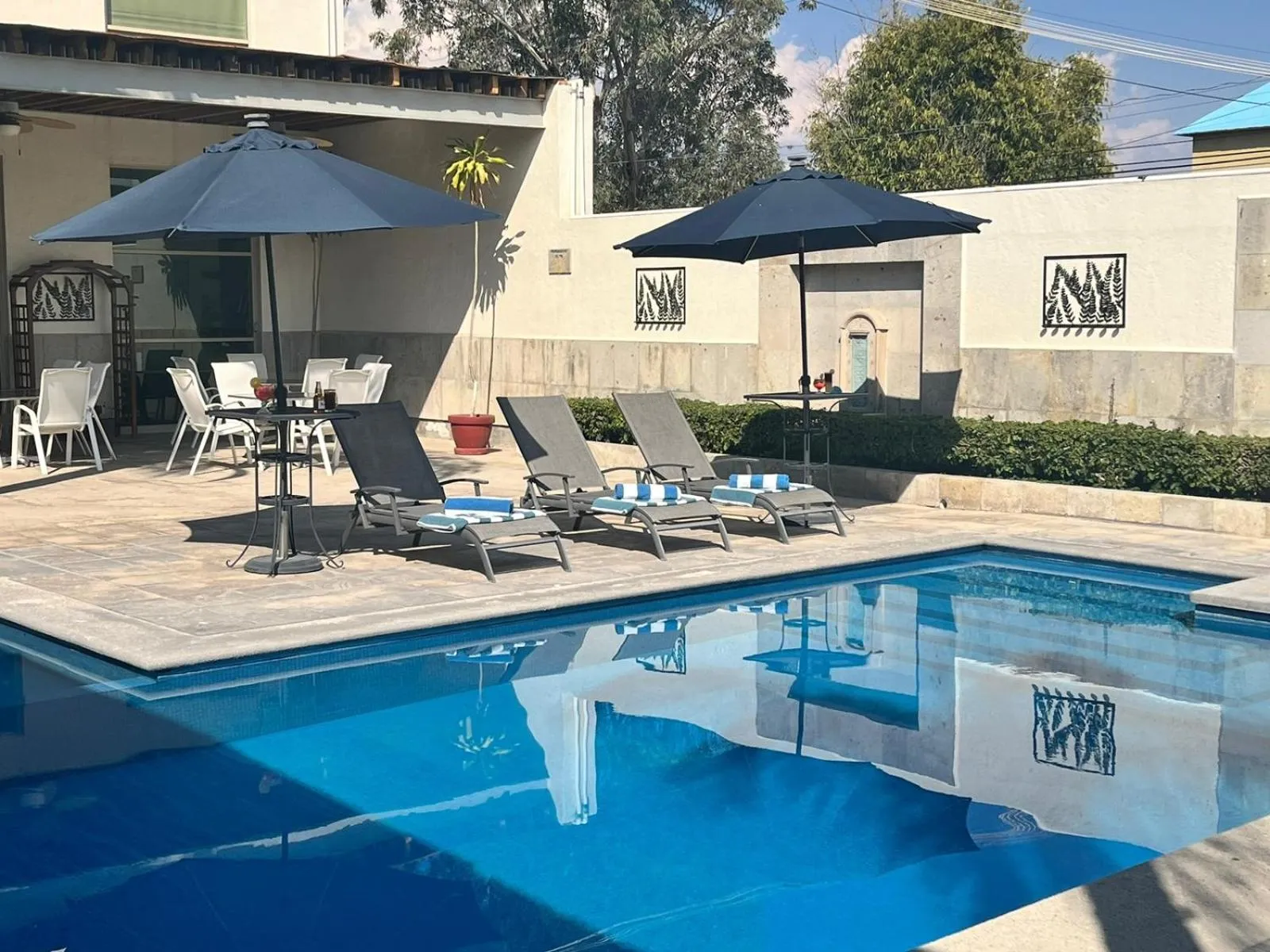 Swimming pool in Hotel San Carlos Tequisquiapan