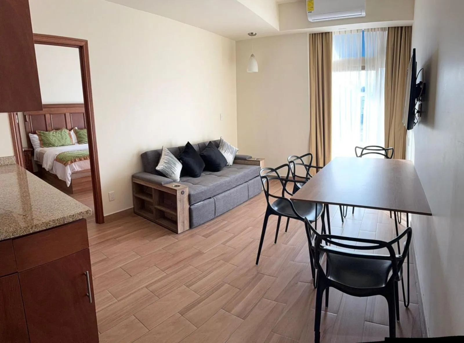 TV and multimedia, Bed in Hotel San Carlos Tequisquiapan