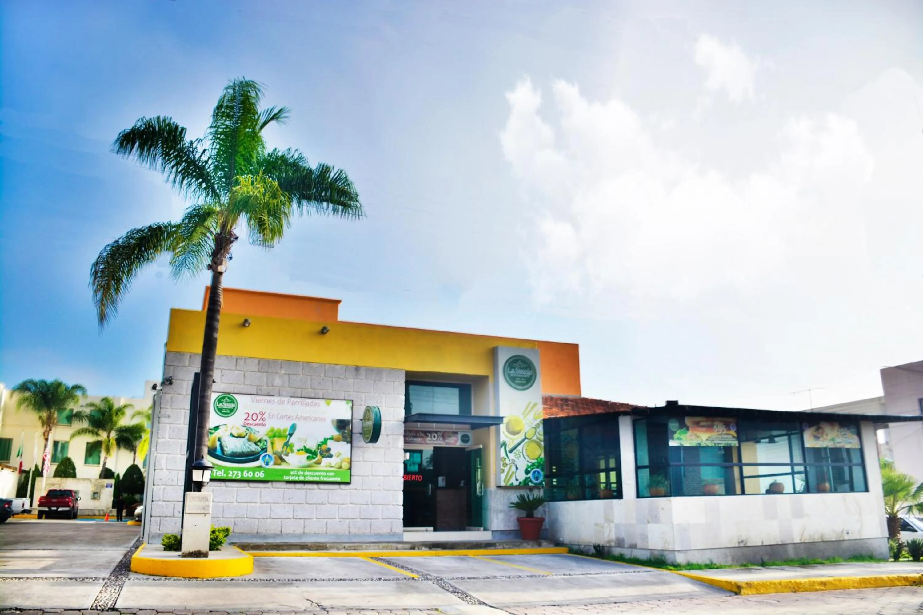 Restaurant/places to eat in Hotel San Carlos Tequisquiapan