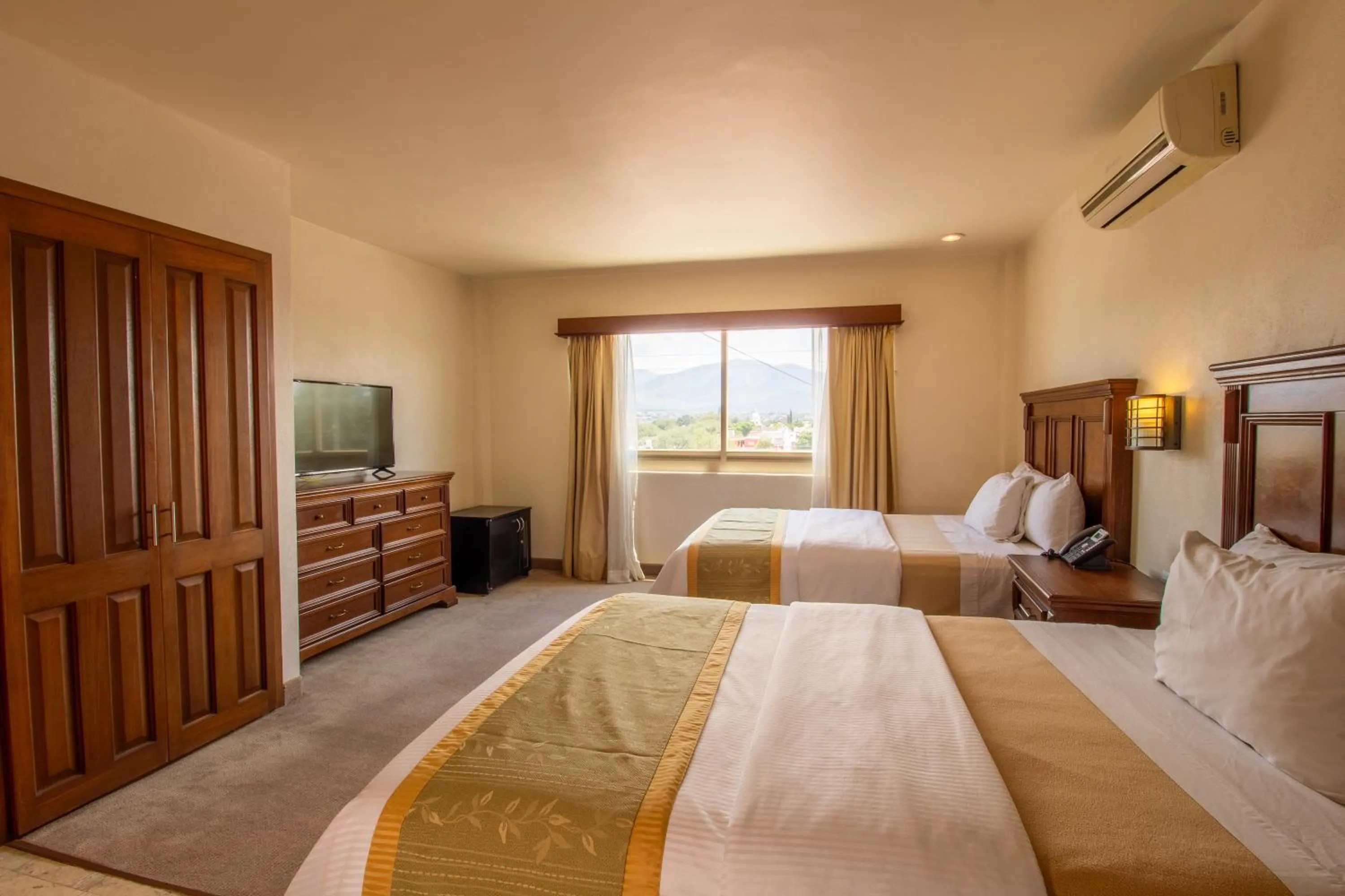 Bed in Hecthorny San Carlos Tequisquiapan, BW Signature Collection