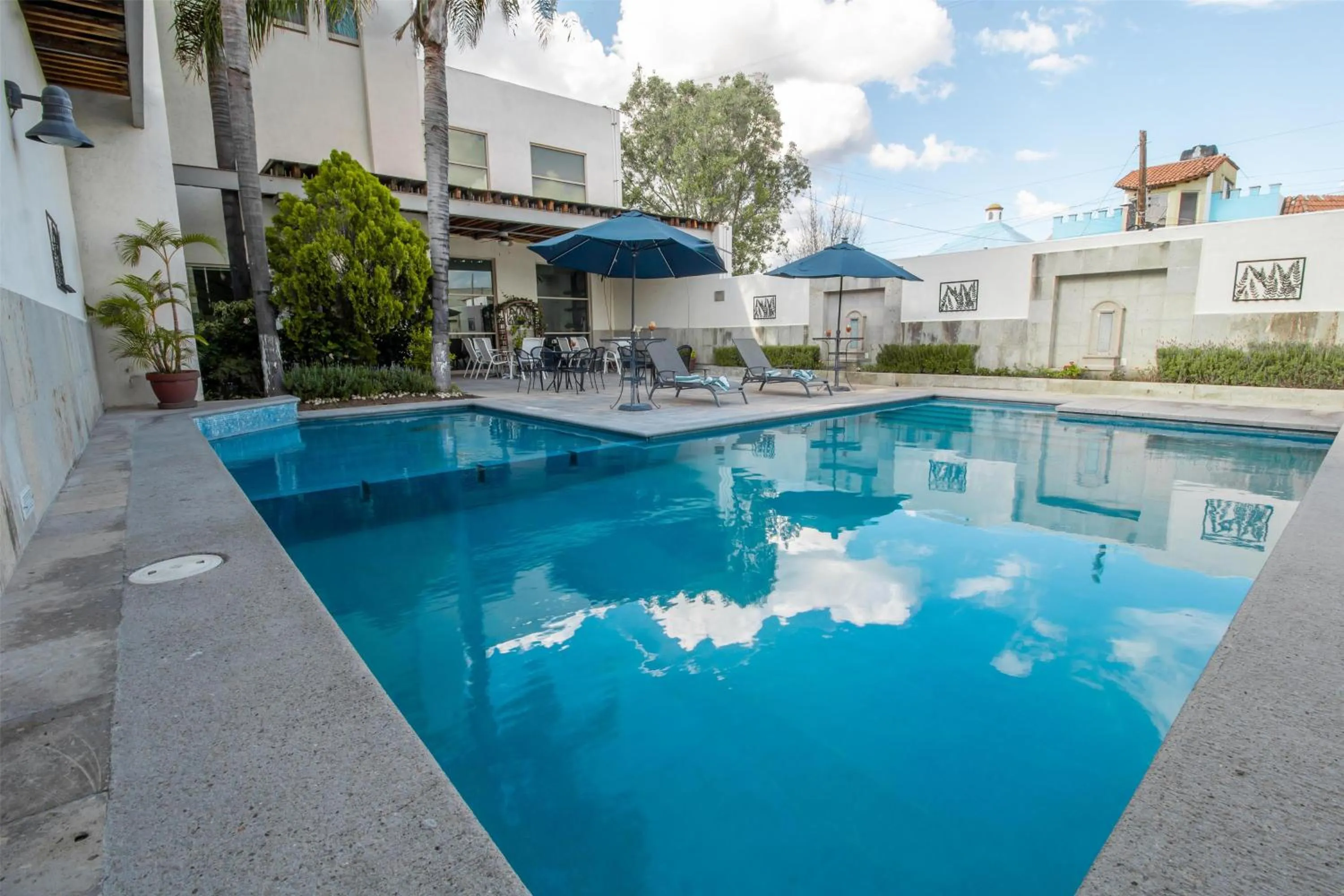 Pool view in Hecthorny San Carlos Tequisquiapan, BW Signature Collection
