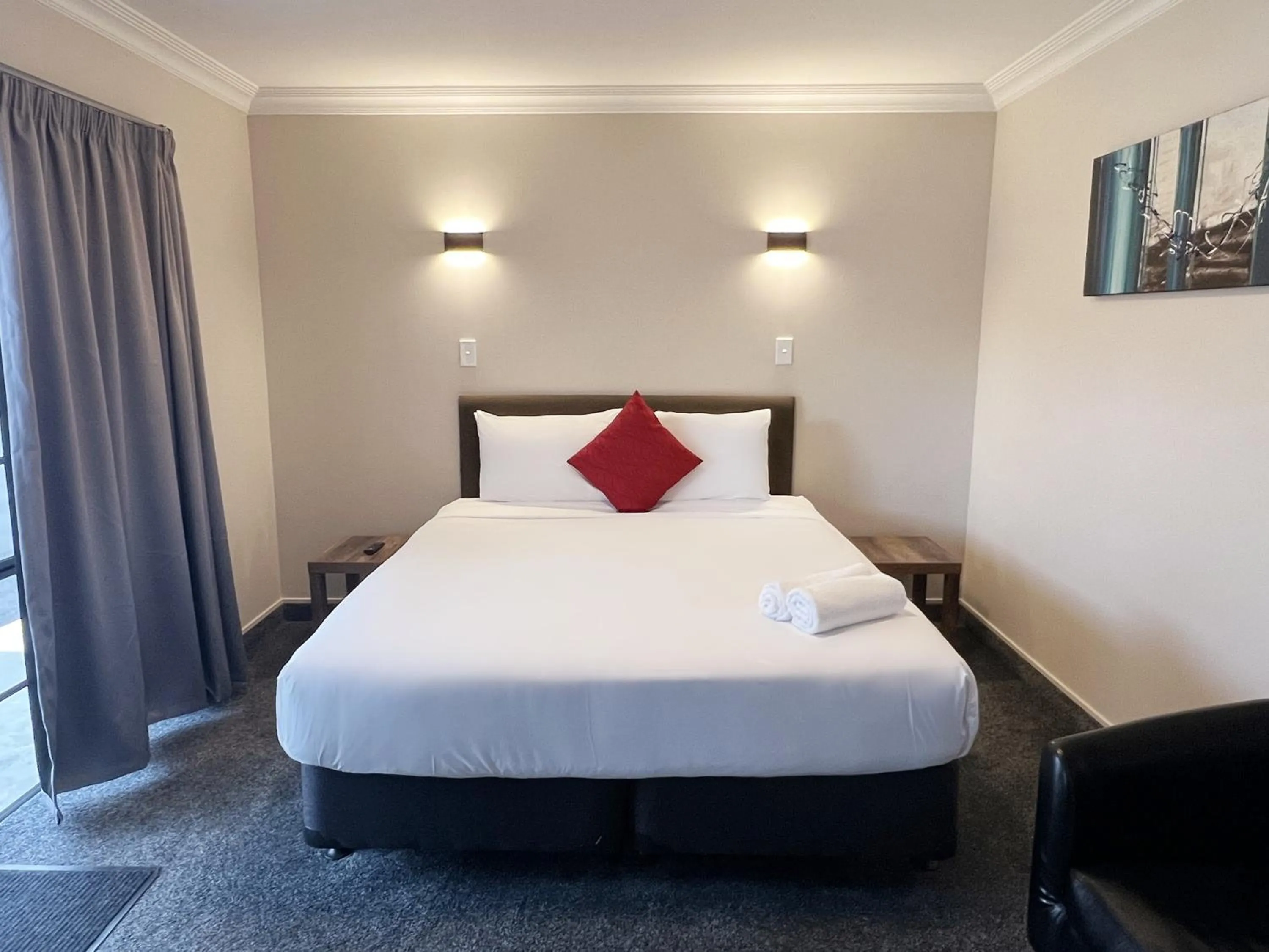 Bed in Barclay Motel