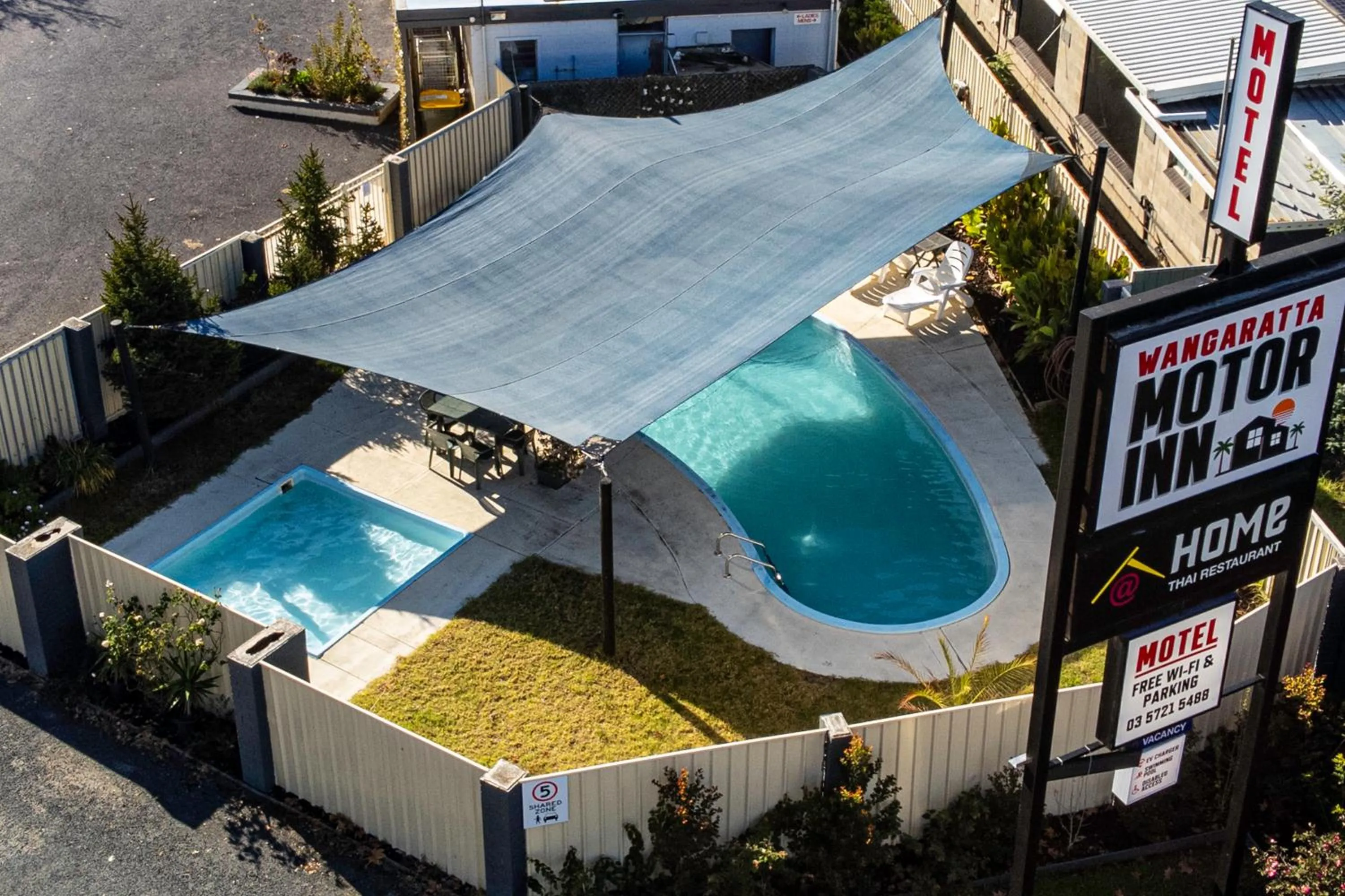 Property building in Wangaratta Motor Inn