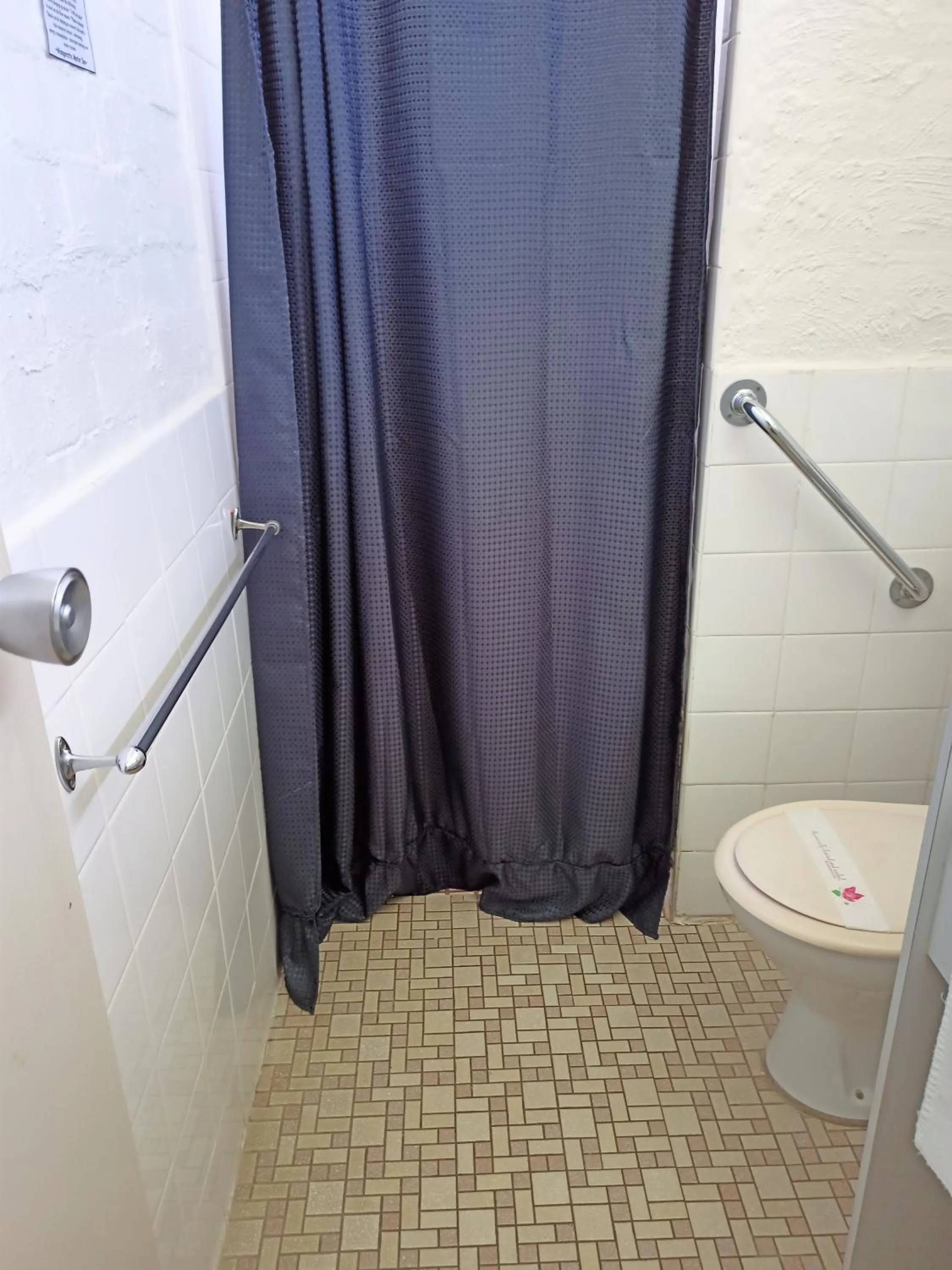 Shower in Wangaratta Motor Inn