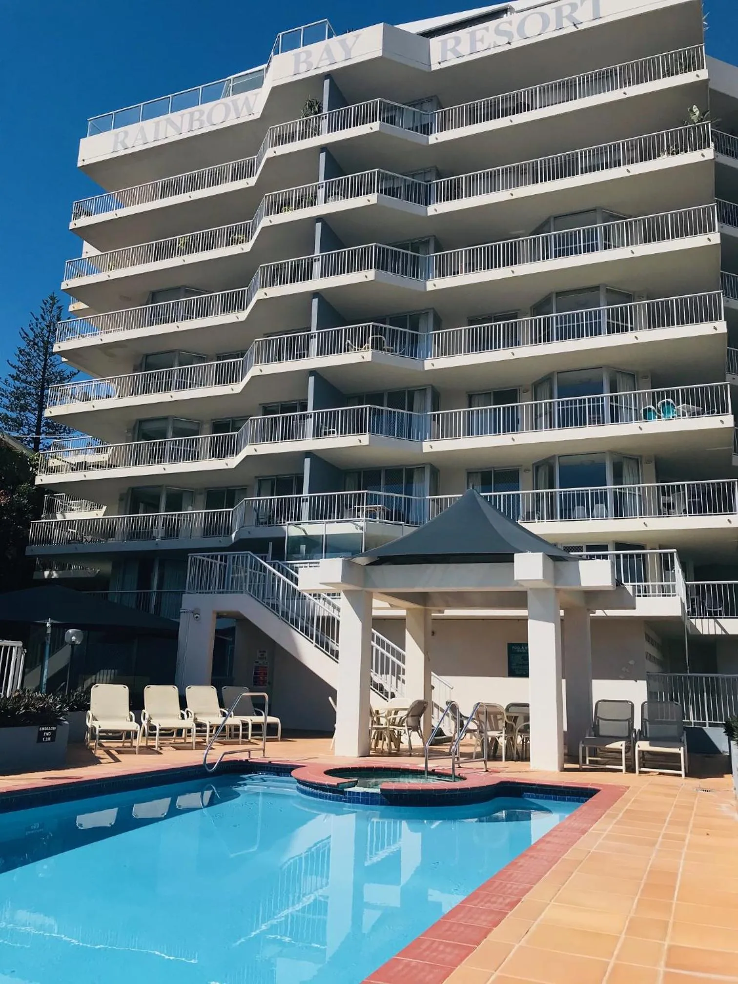 Property building in Rainbow Bay Resort Holiday Apartments
