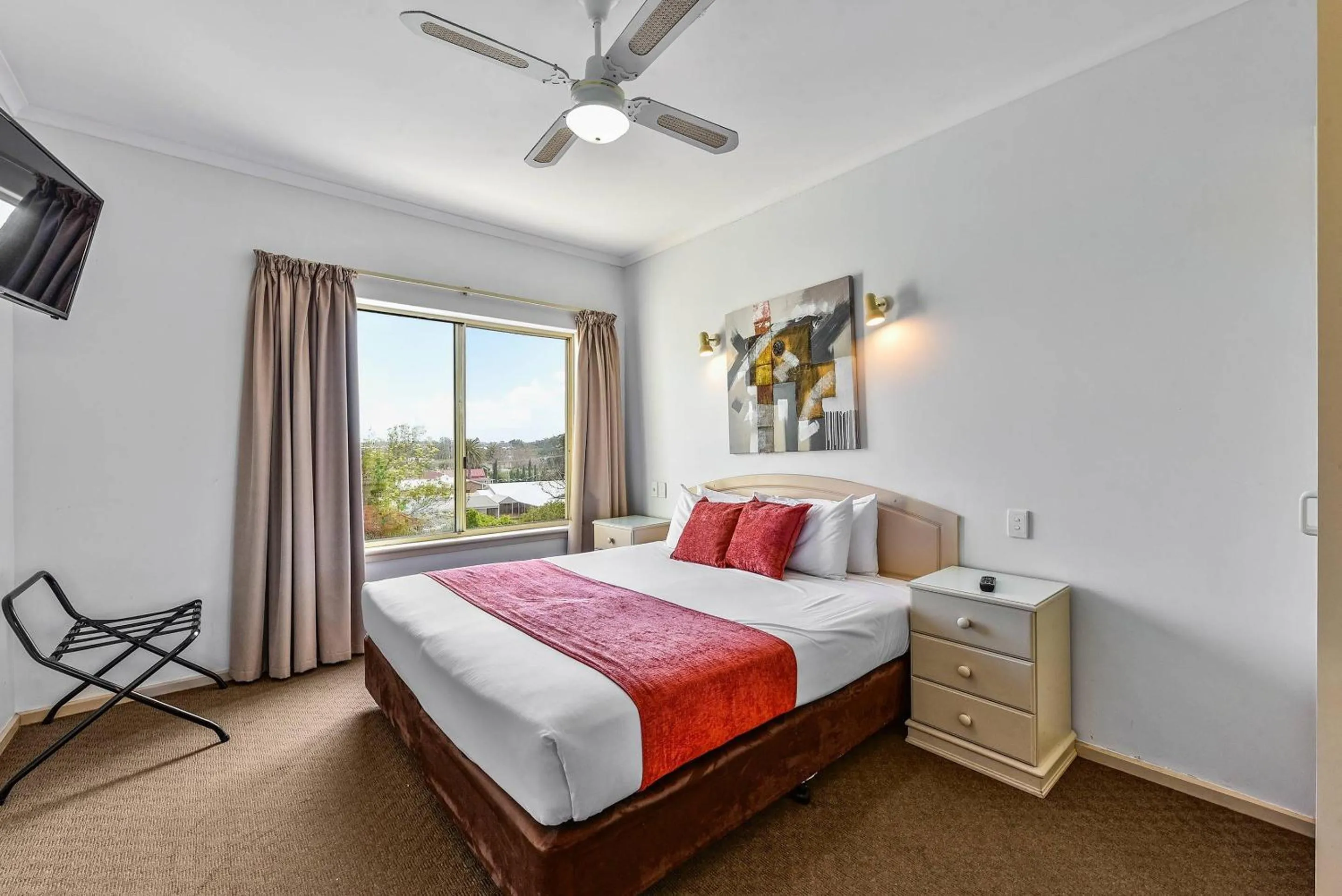 Bedroom, Bed in Comfort Inn Robe