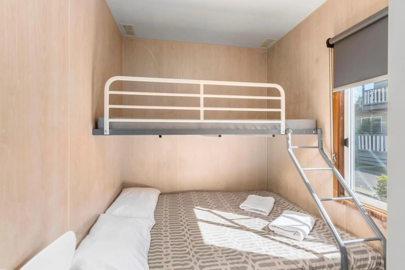 Bedroom, Bed in Ingenia Holidays Eden Beachfront