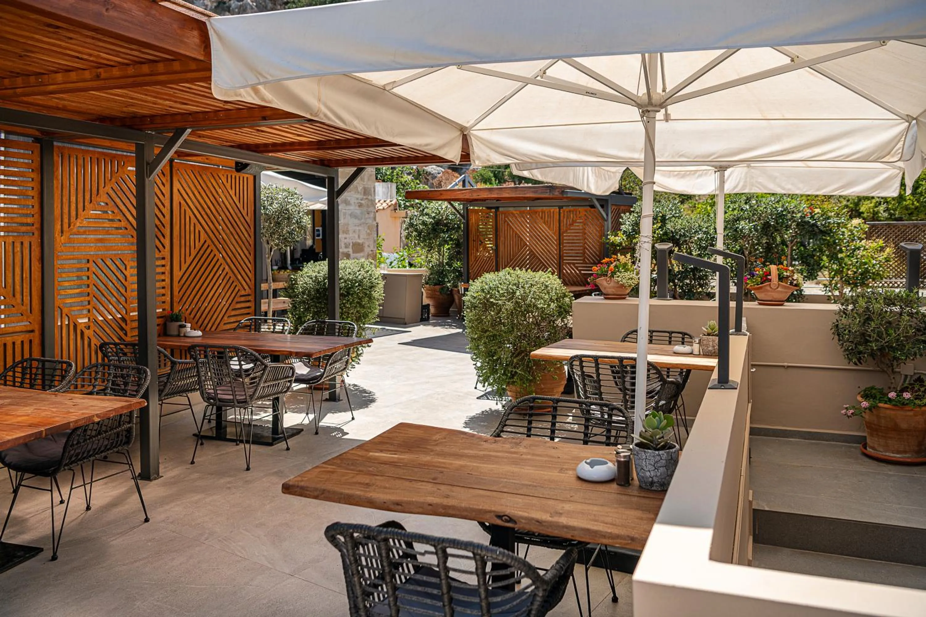 Restaurant/places to eat in Casa D'Irene Deluxe Hotel