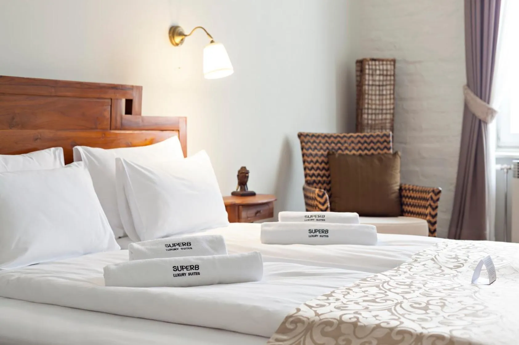 Bedroom, Bed in SuperB Luxury Suites