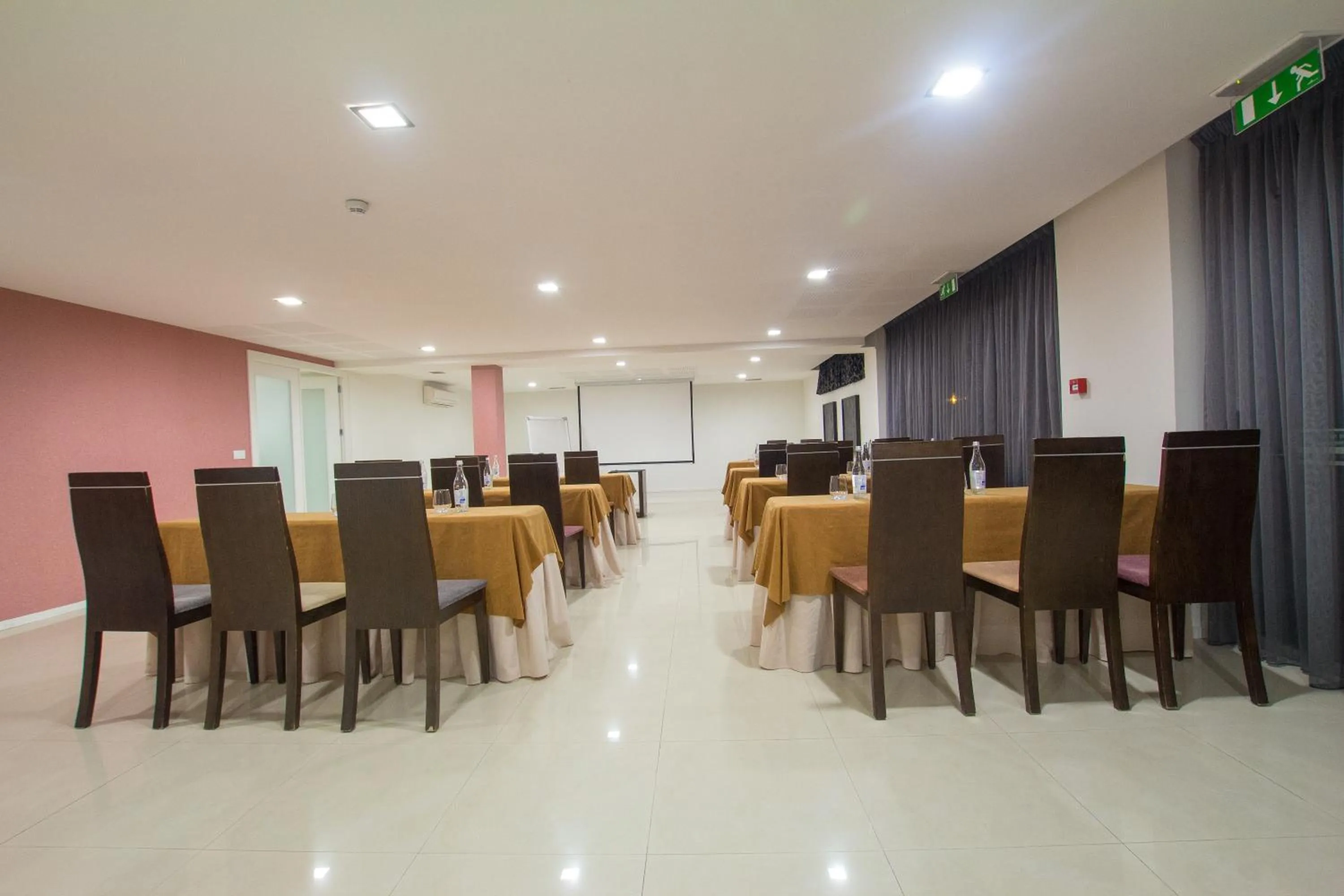 Banquet/Function facilities in Penafiel Park Hotel & Spa