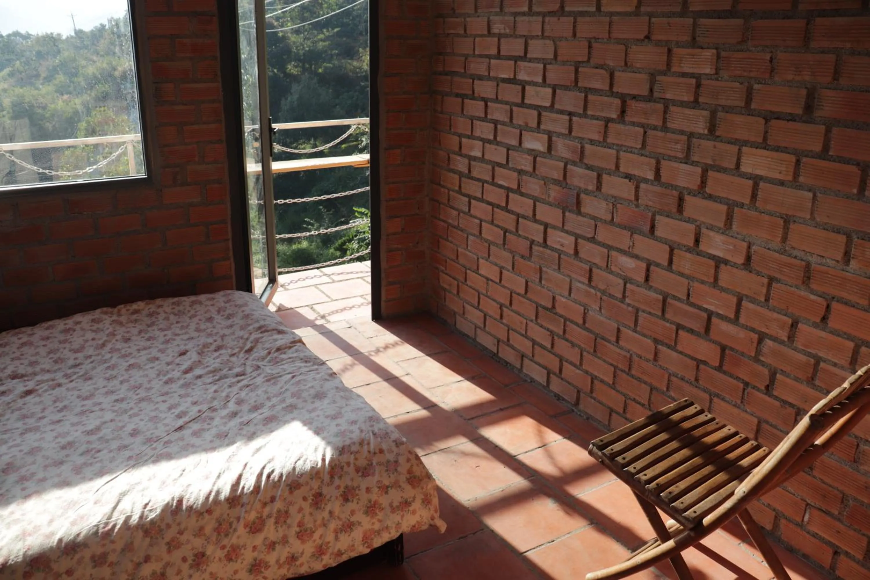 Bed in Midori Heritage Coffee Farm