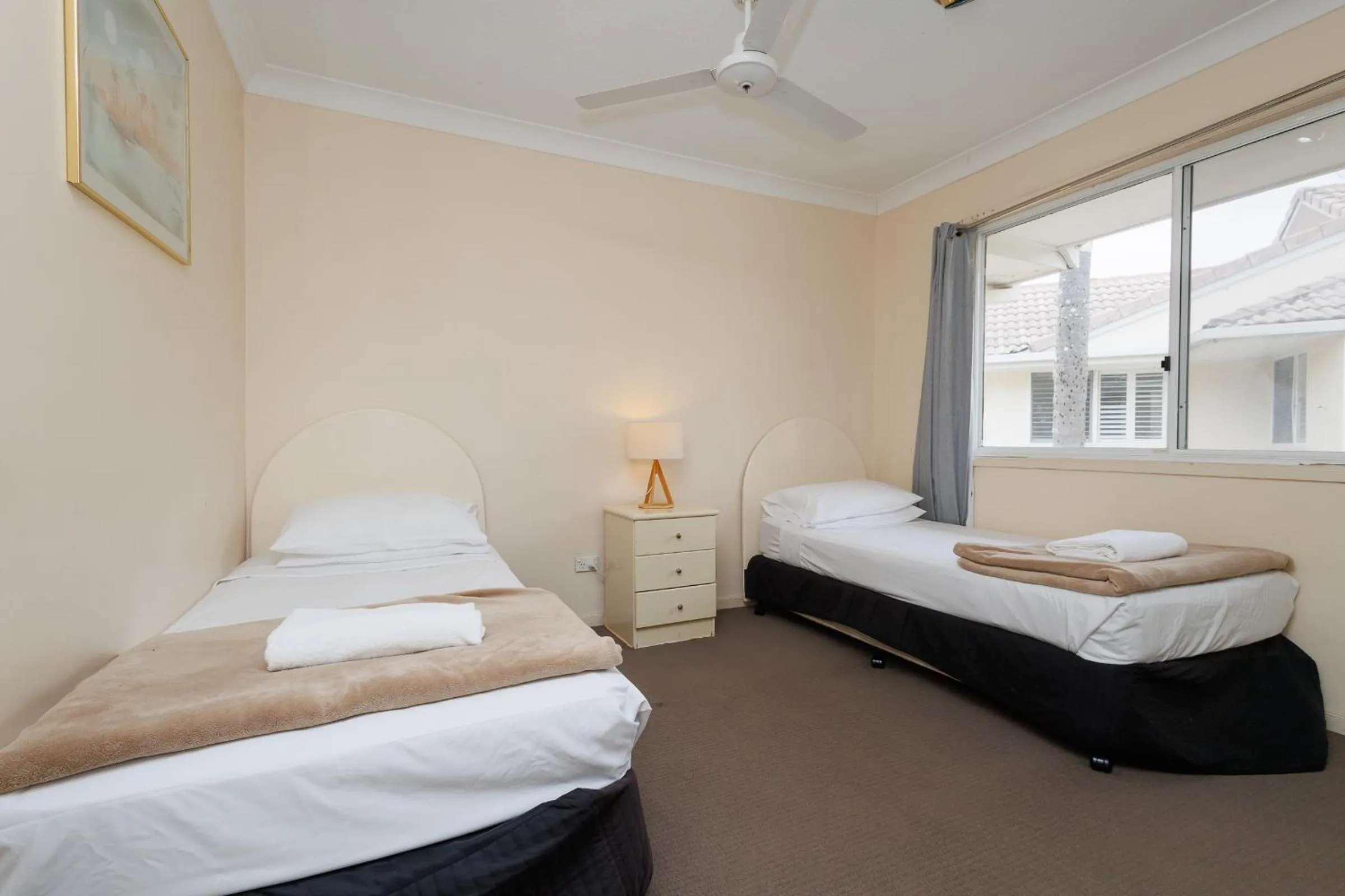 Bed in Isle Of Palms Resort