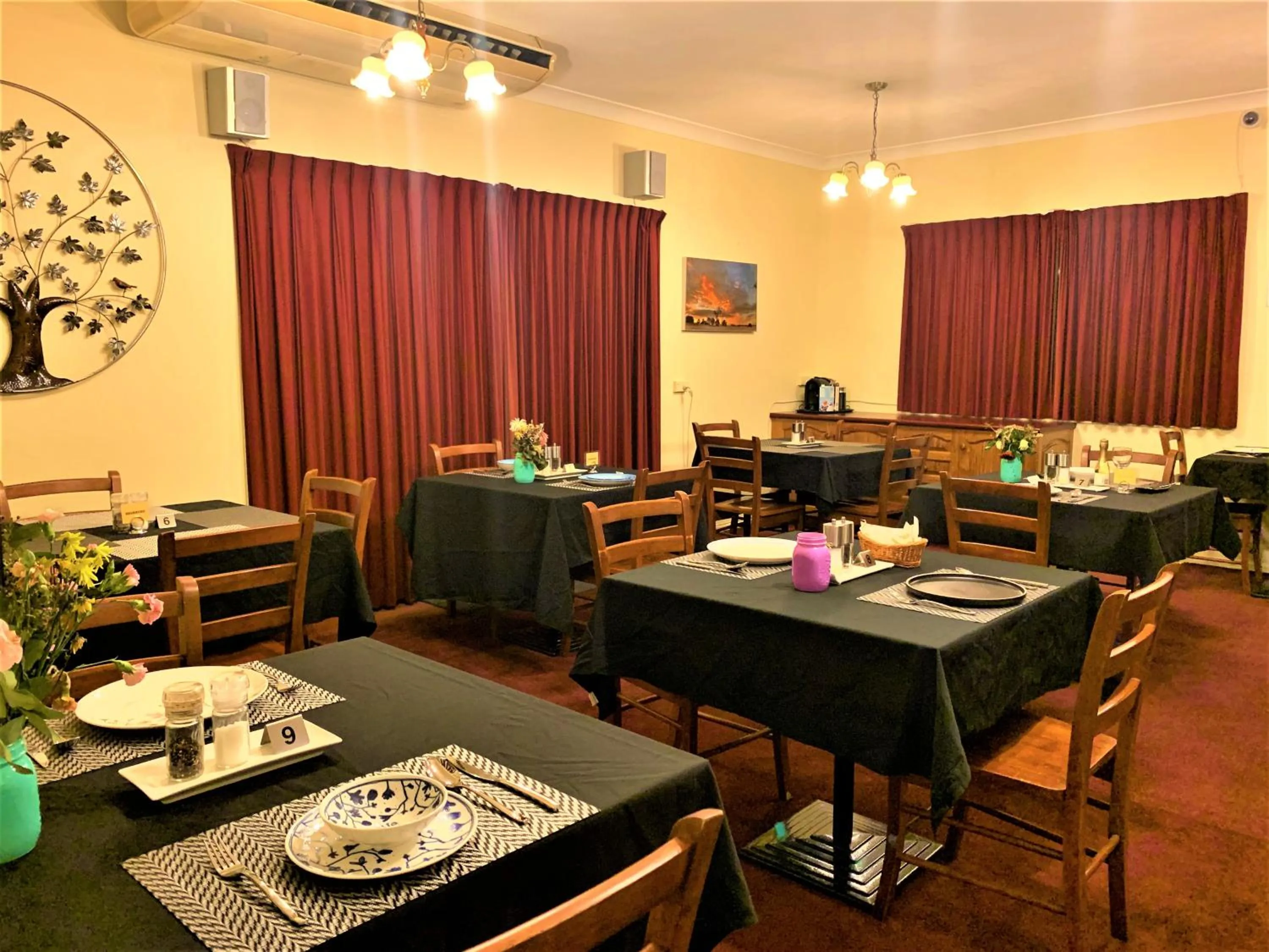 Restaurant/places to eat in Silo Motor Inn Biloela