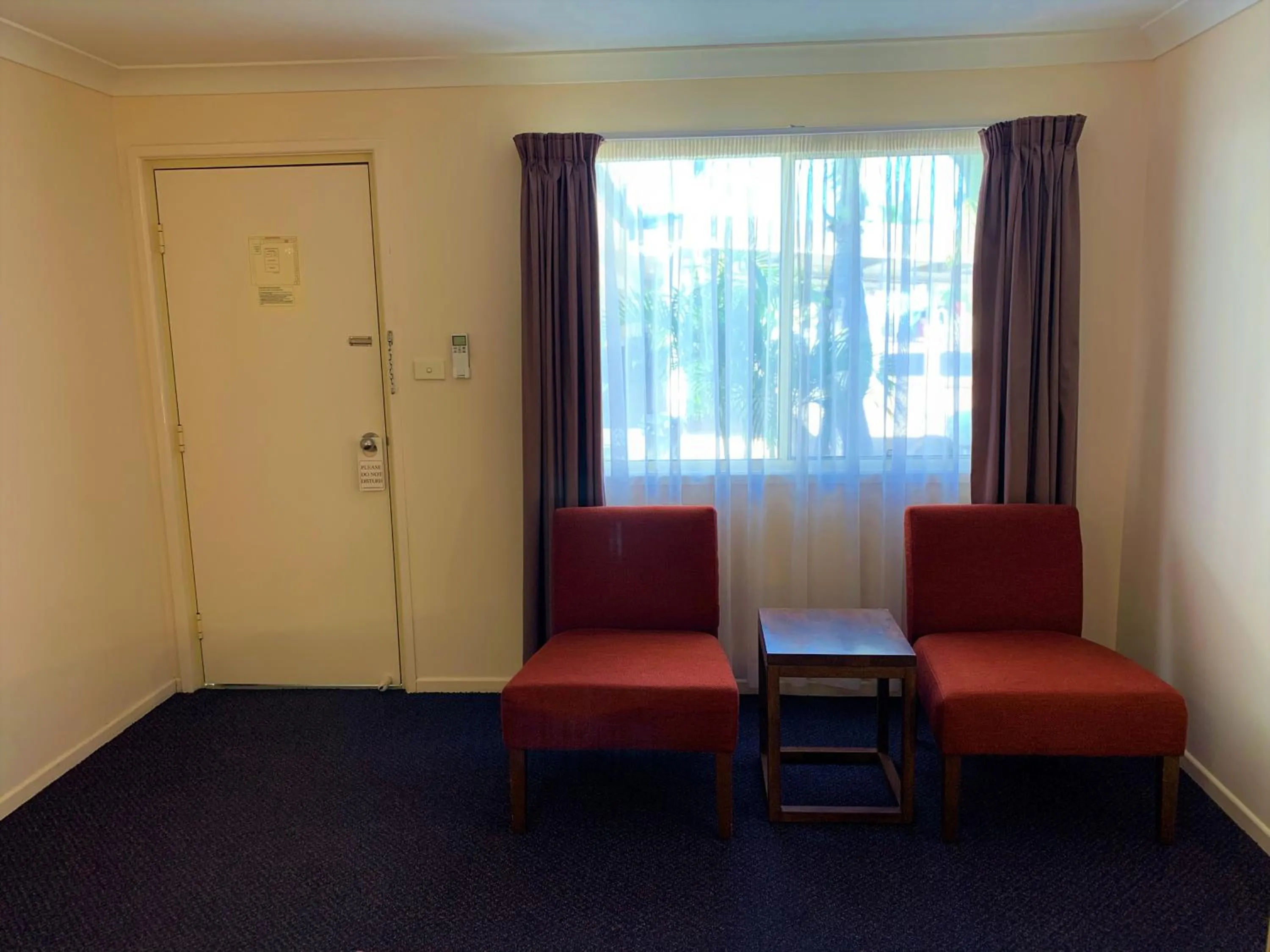 Seating area in Silo Motor Inn Biloela