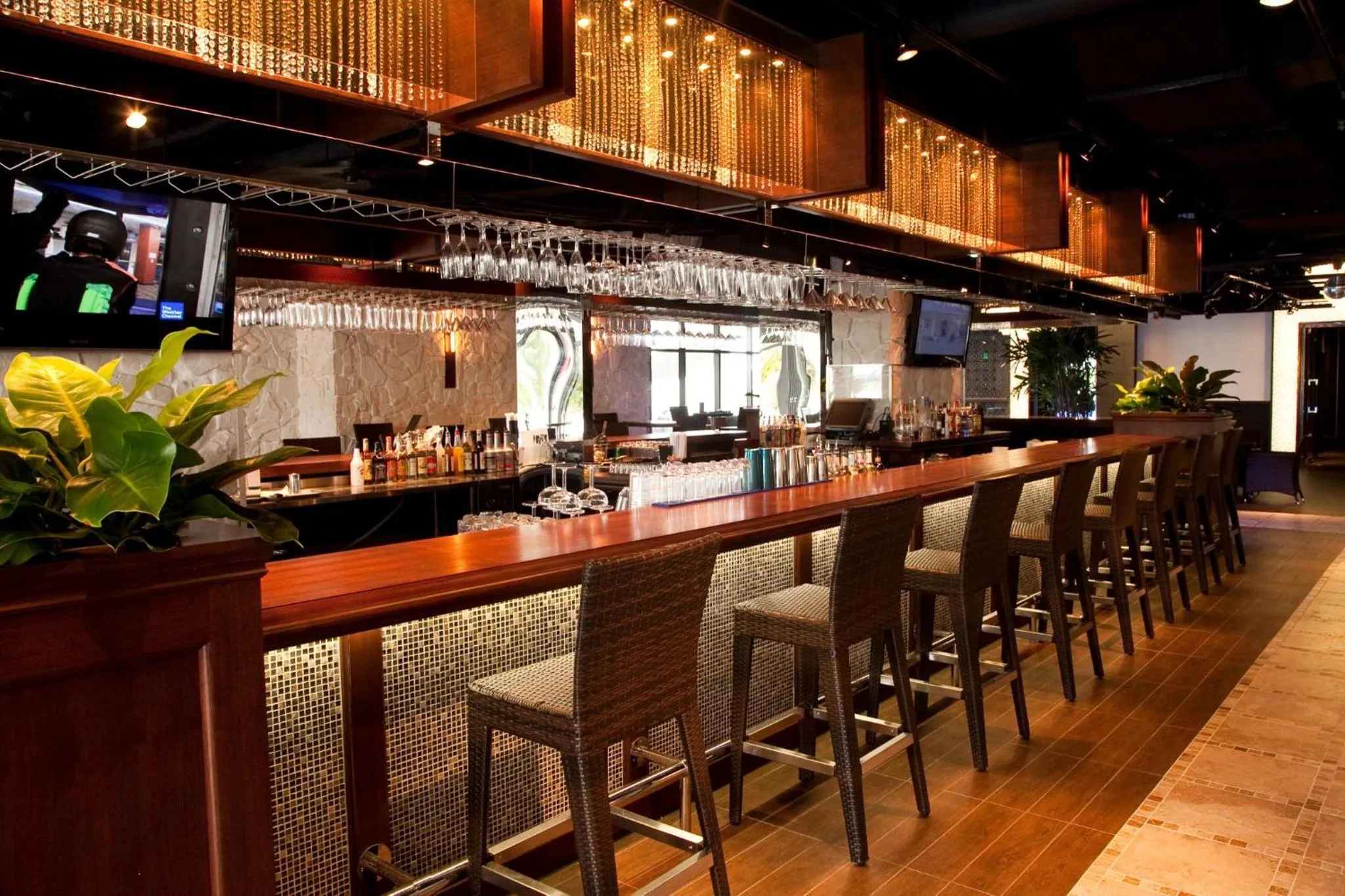 Restaurant/places to eat in Guam Reef Hotel