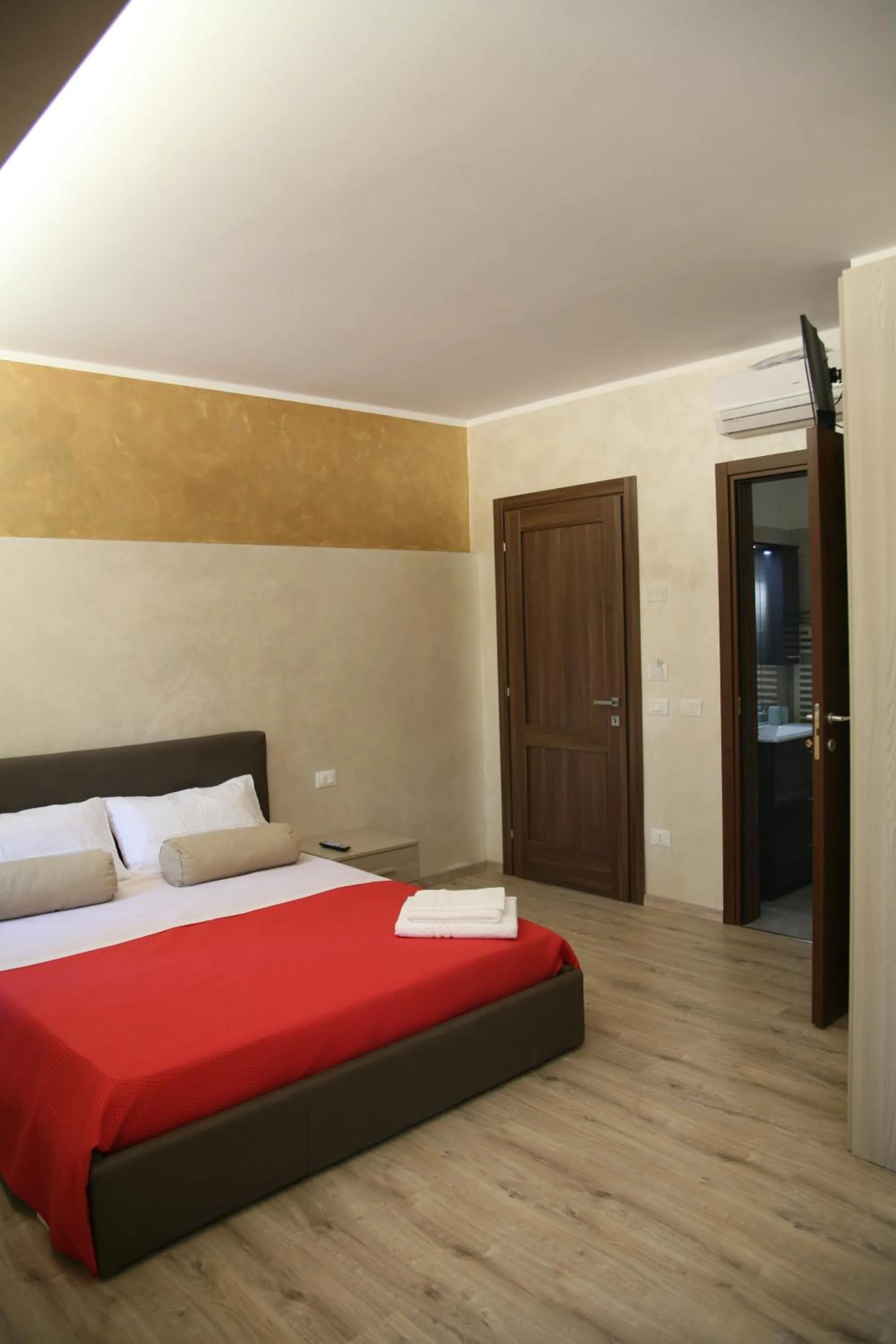 Bed in Red Lion Guest House