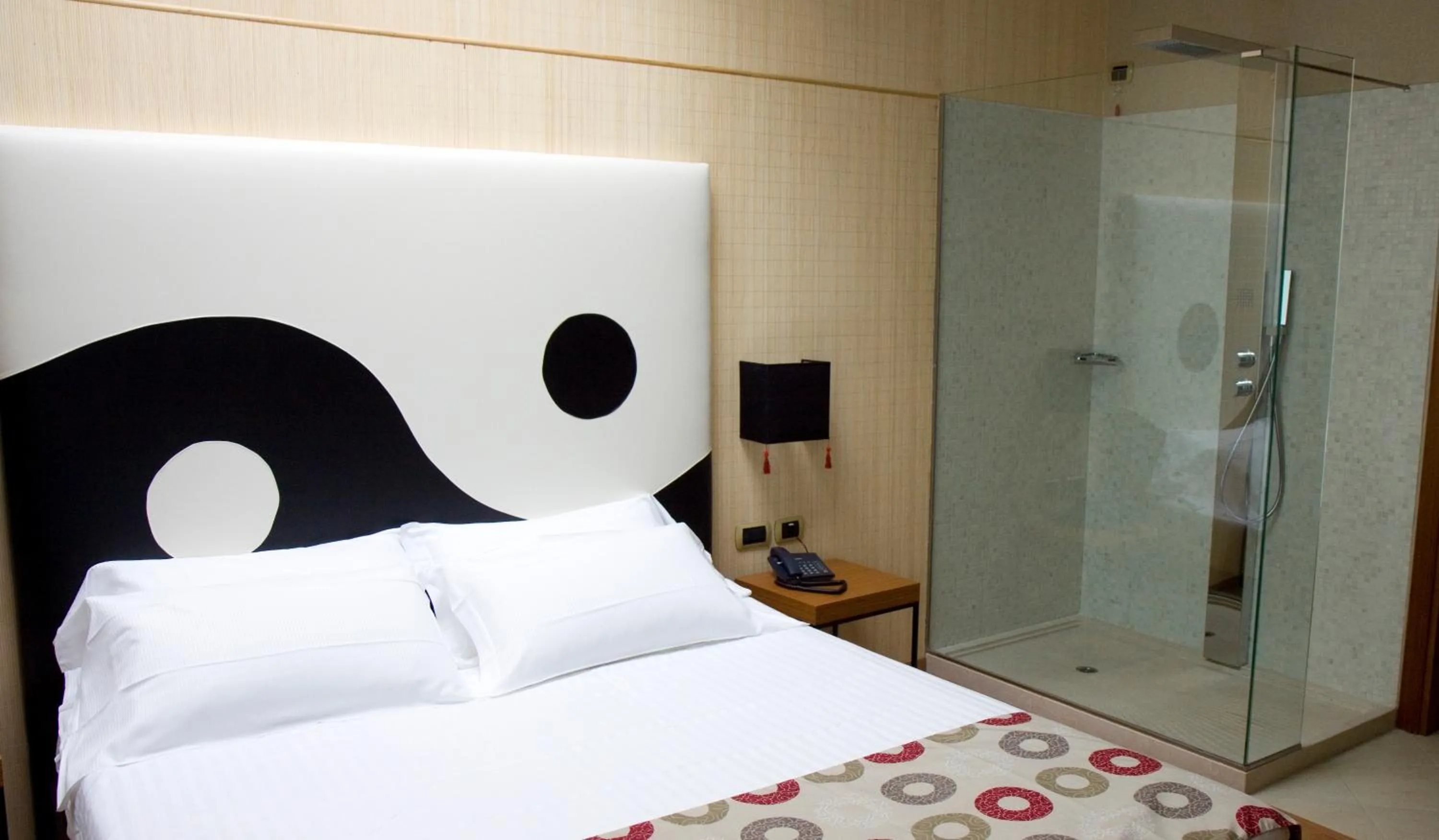 Bed in HM MotelHotel