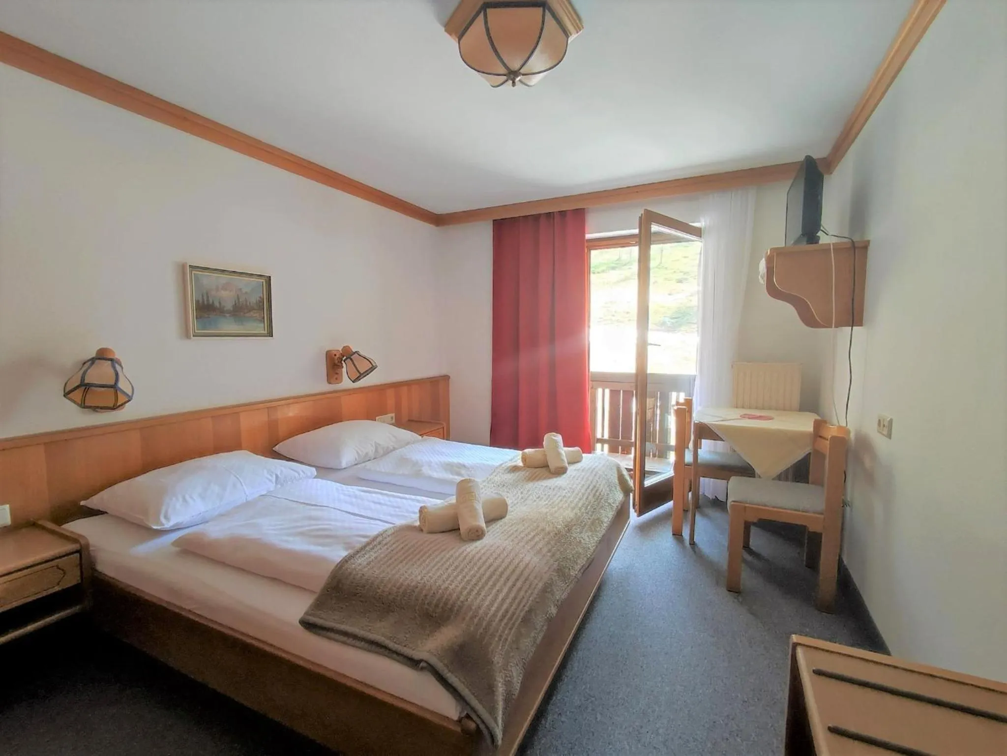 Bed in Berghotel Türlwand