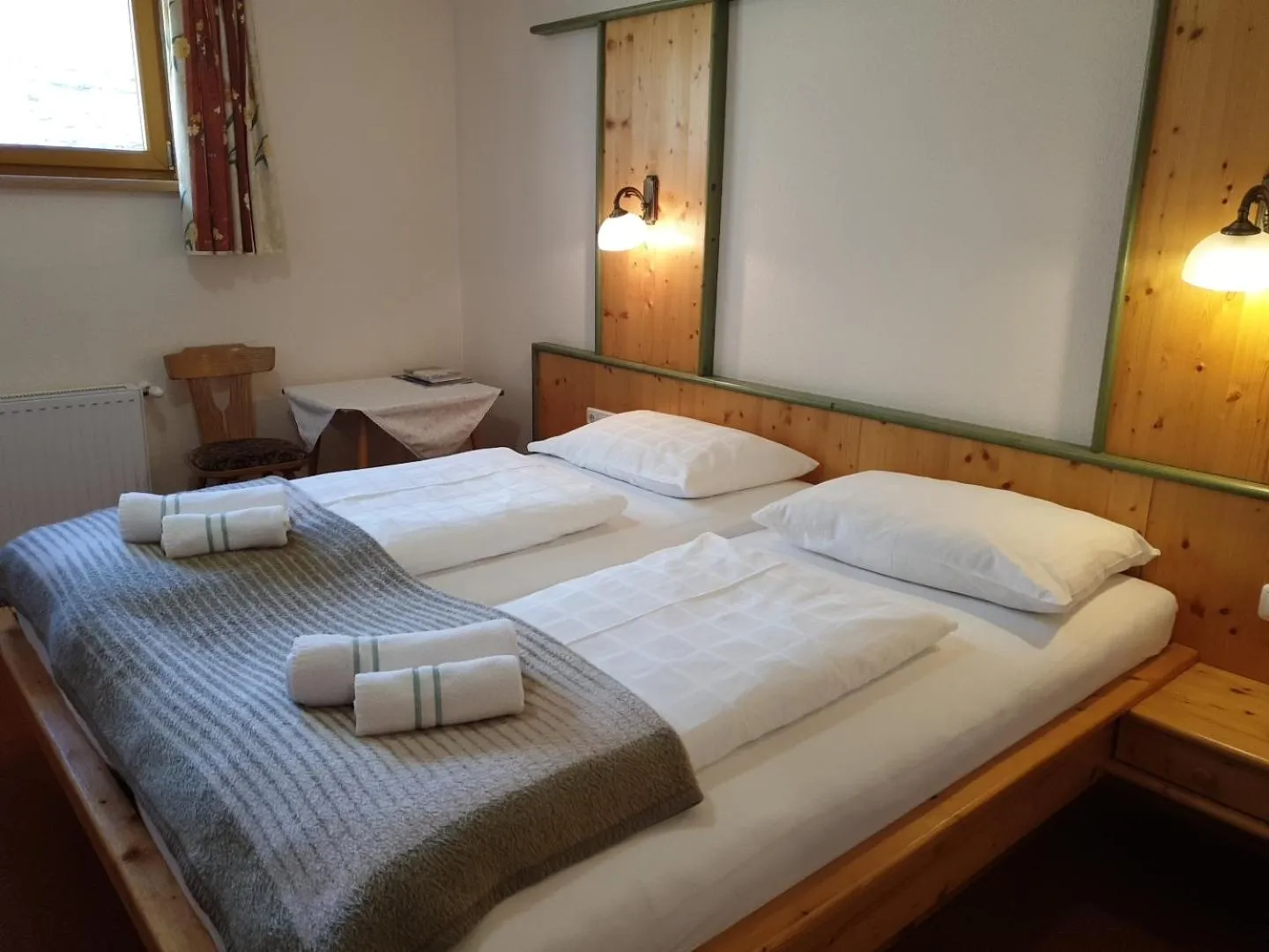 Bed in Berghotel Türlwand