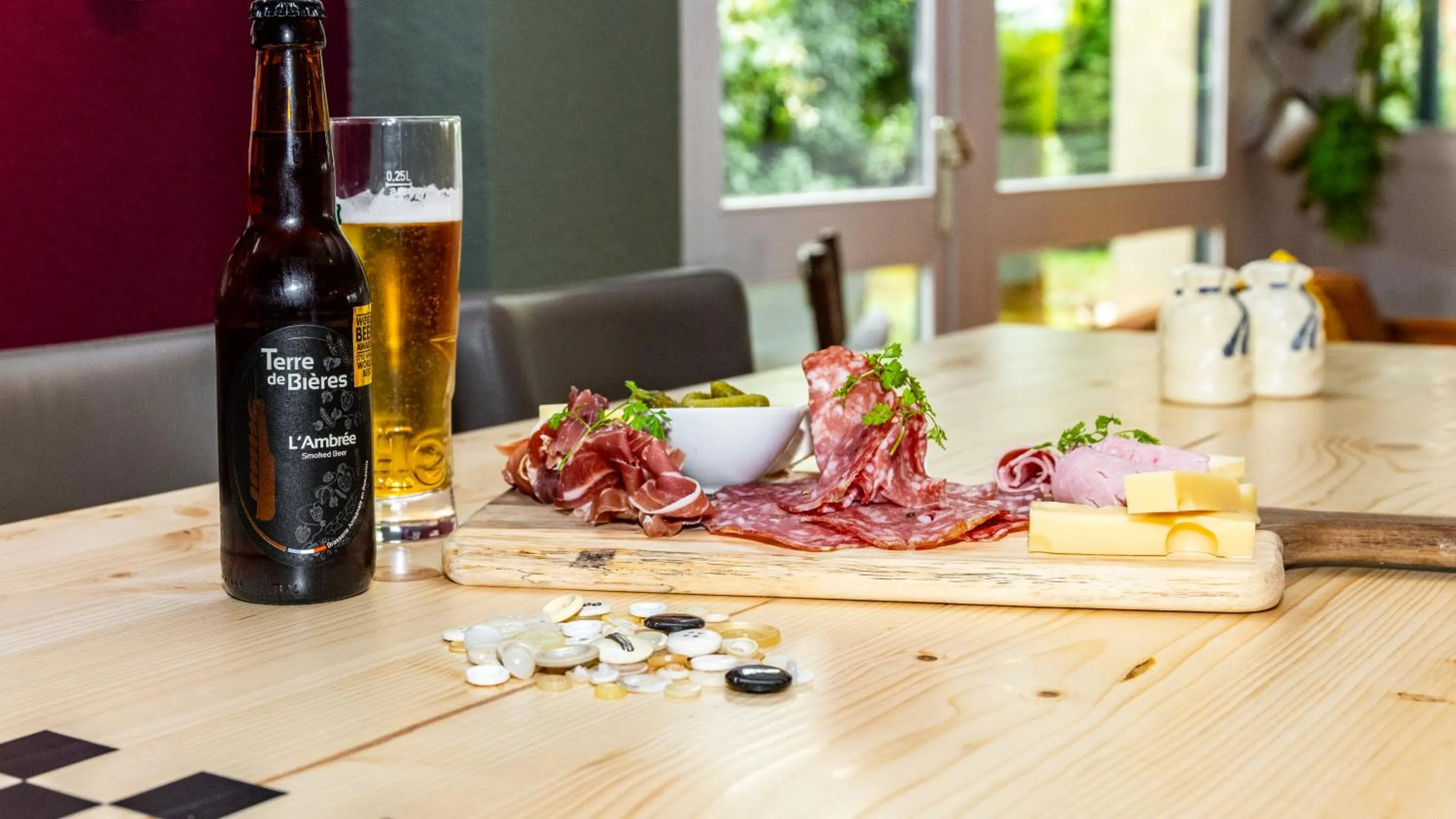 Food and drinks in greet Hotel Massieux Lyon Nord